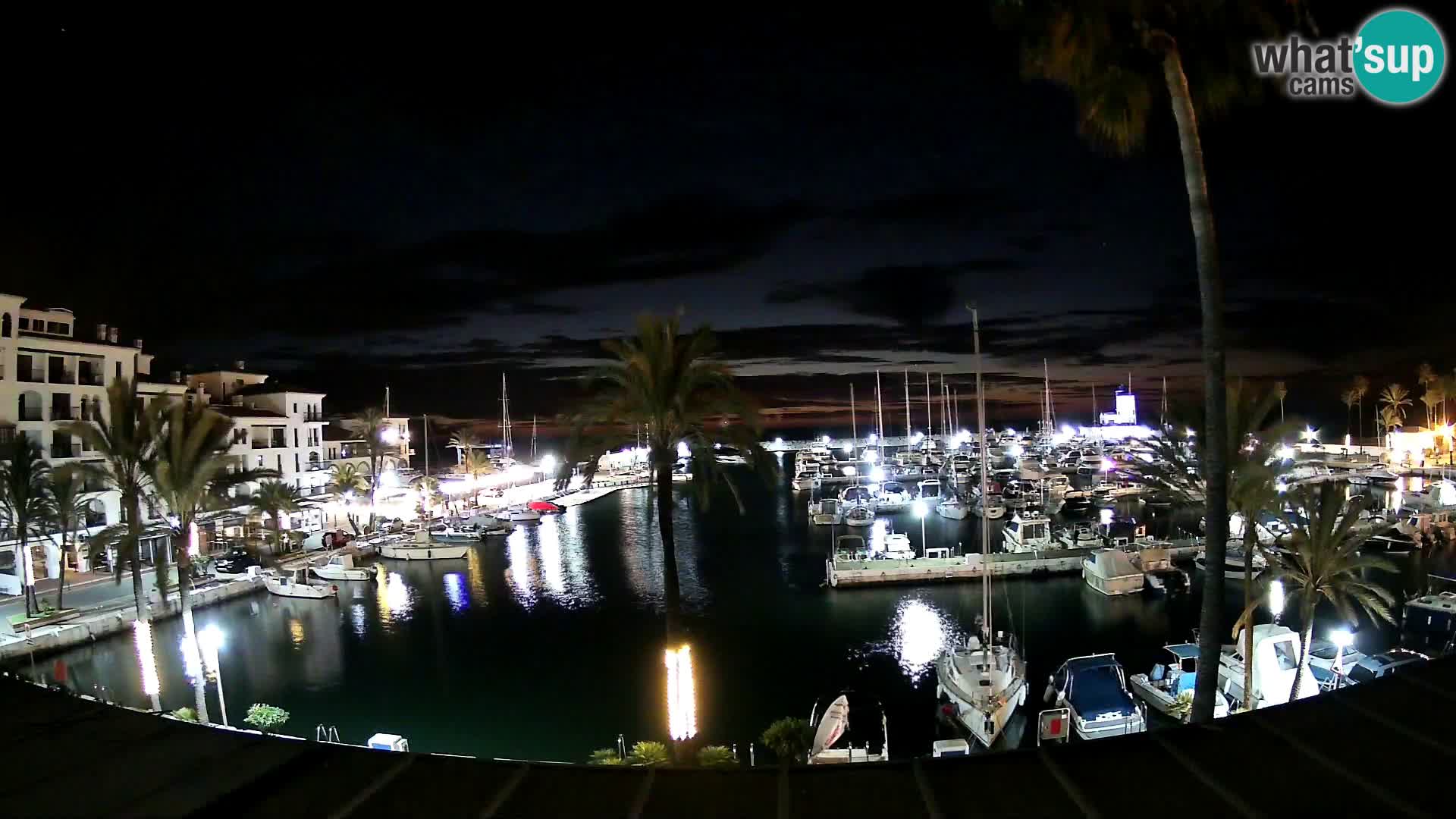 Live webcam Puerto de la Duquesa – Marina