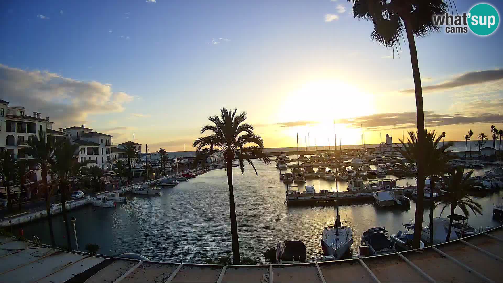 Live webcam Puerto de la Duquesa – Marina