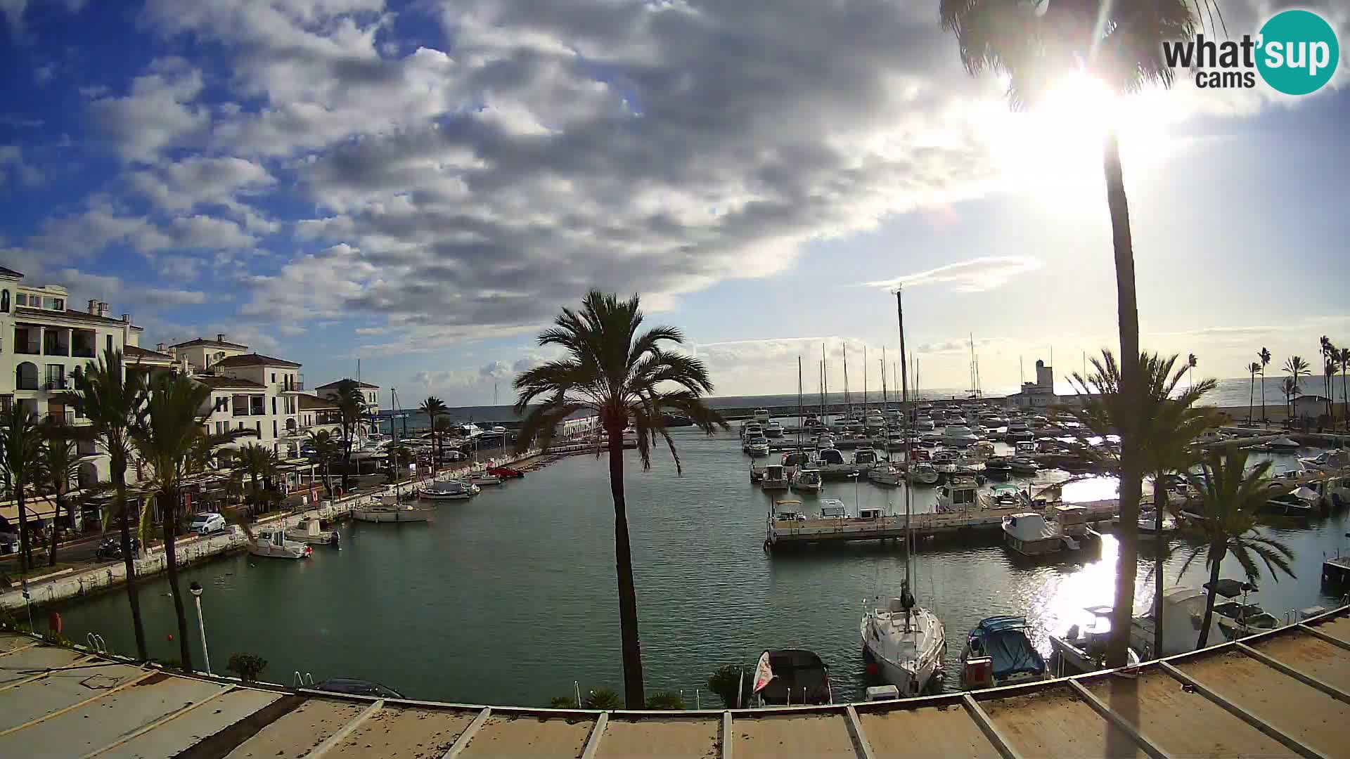 Live webcam Puerto de la Duquesa – Marina