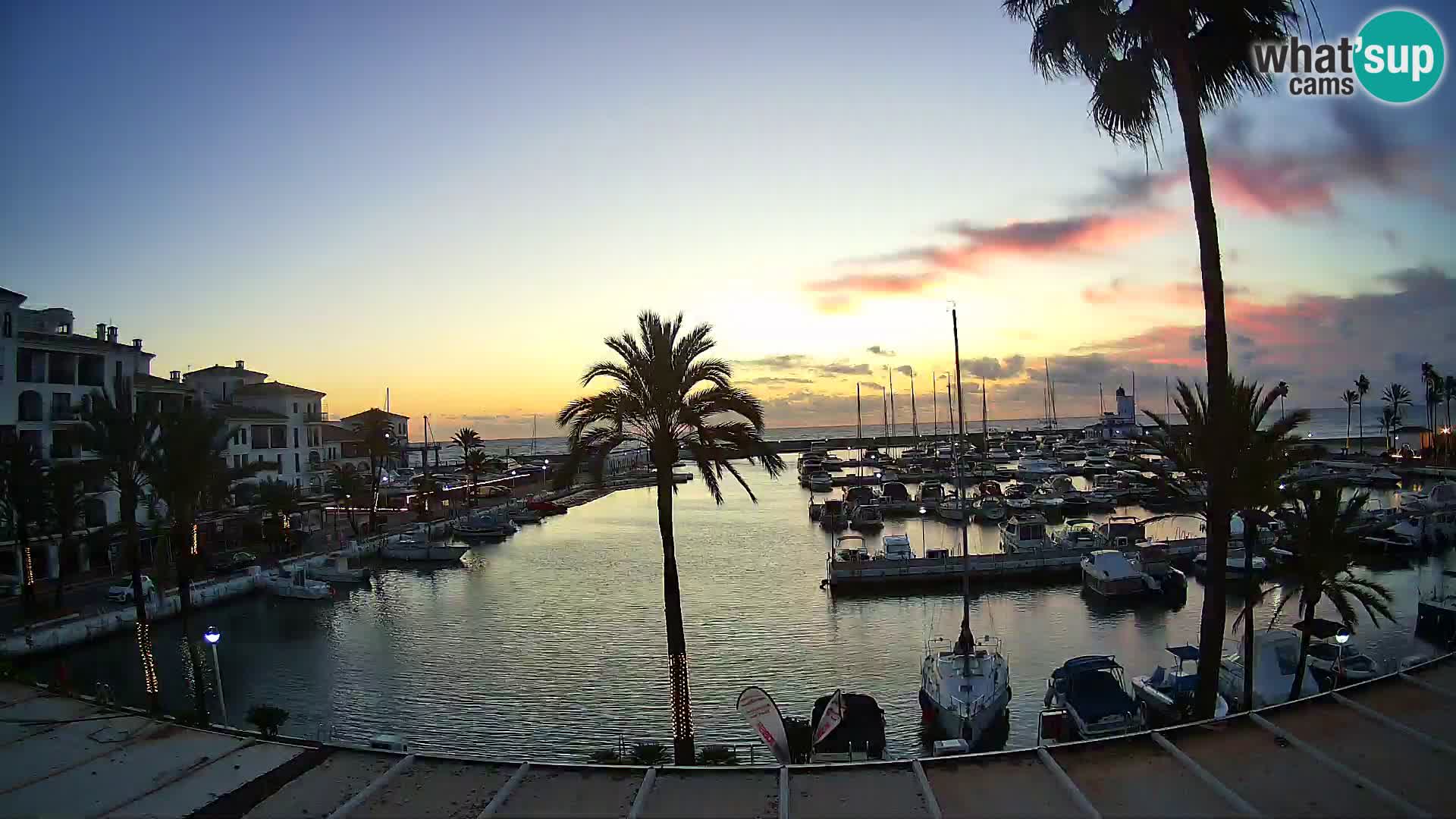 Puerto de la Duquesa webcam – Marina