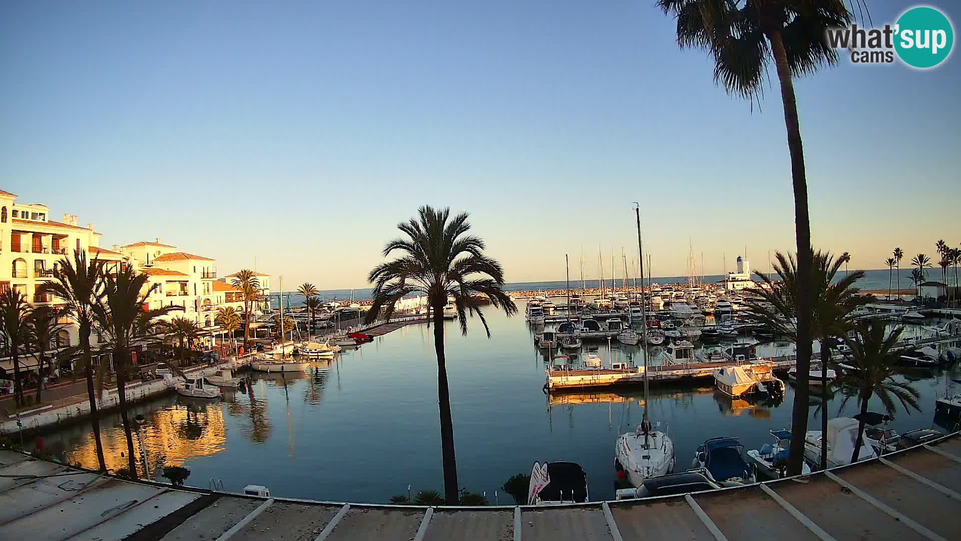 Live webcam Puerto de la Duquesa – Marina