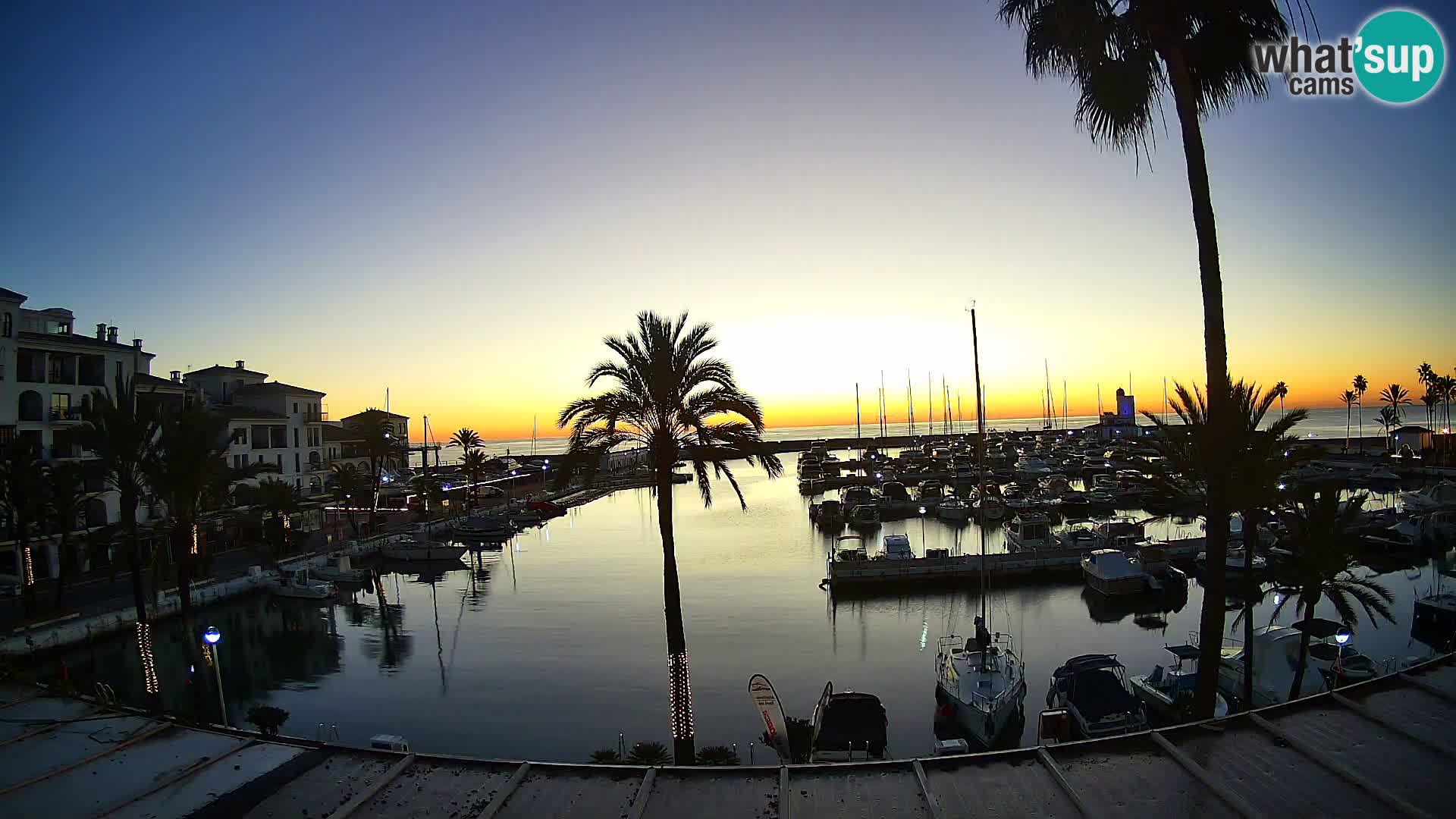 Live webcam Puerto de la Duquesa – Marina