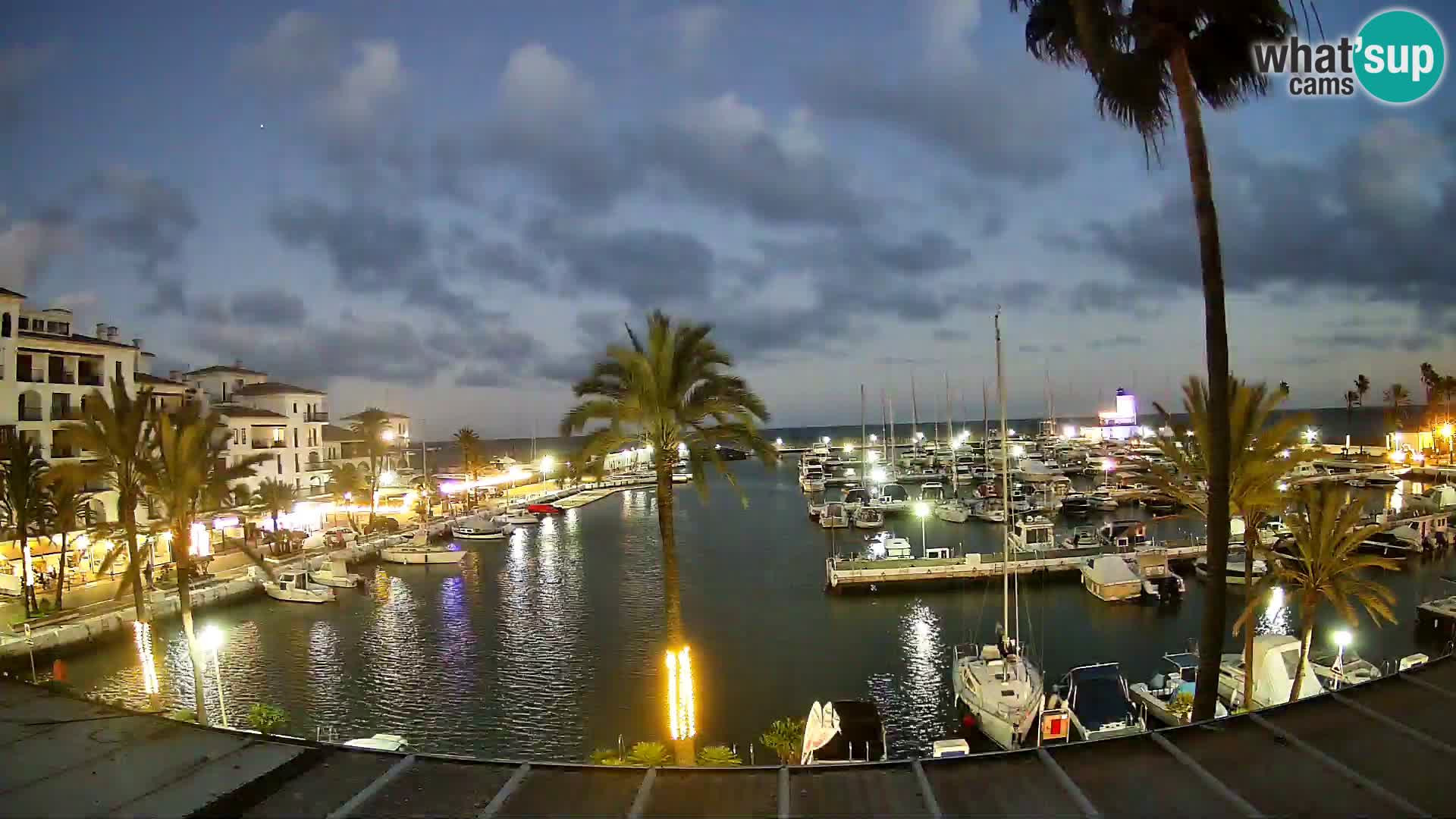 Live webcam Puerto de la Duquesa – Marina