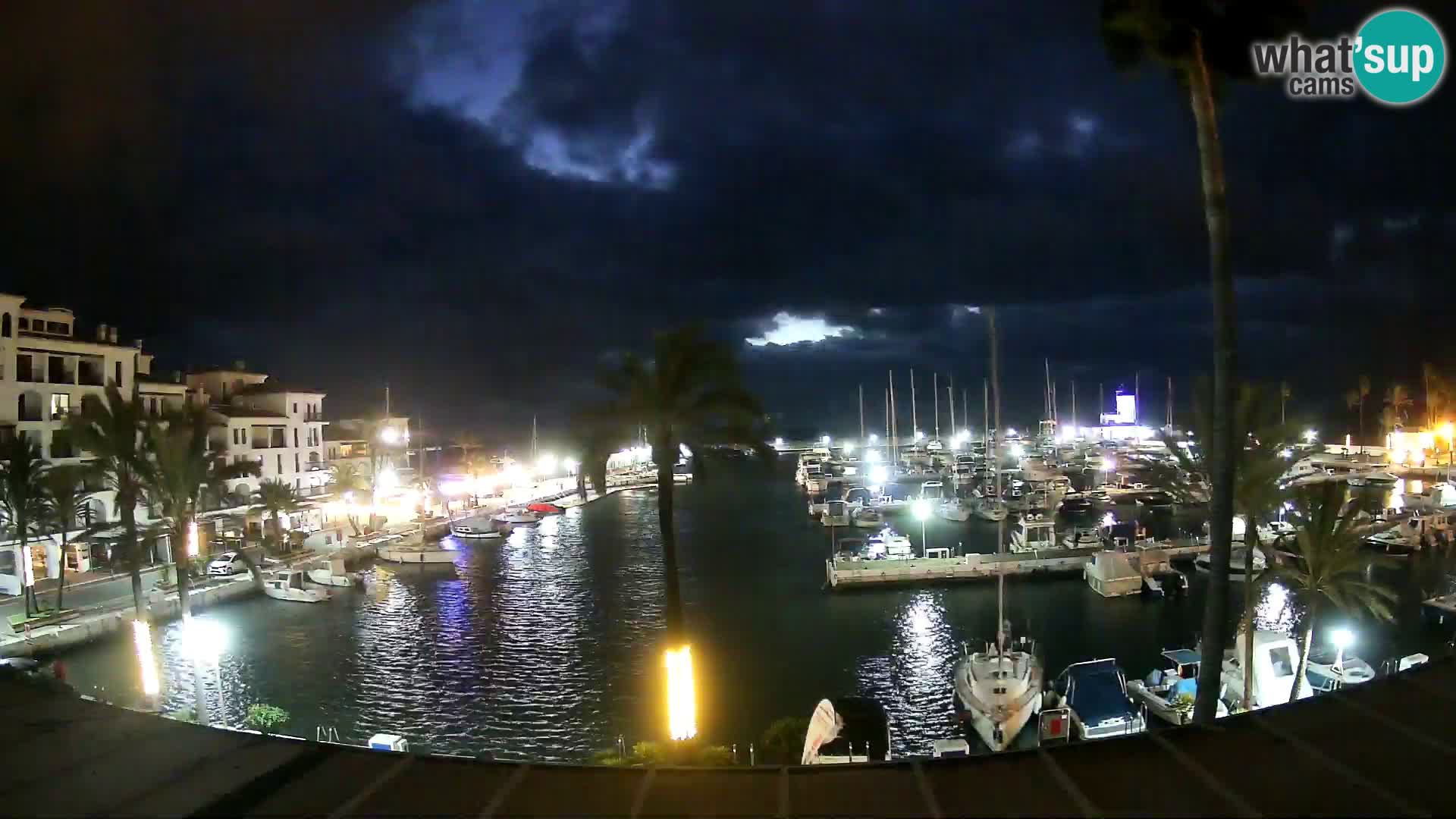 Puerto de la Duquesa webcam – Marina