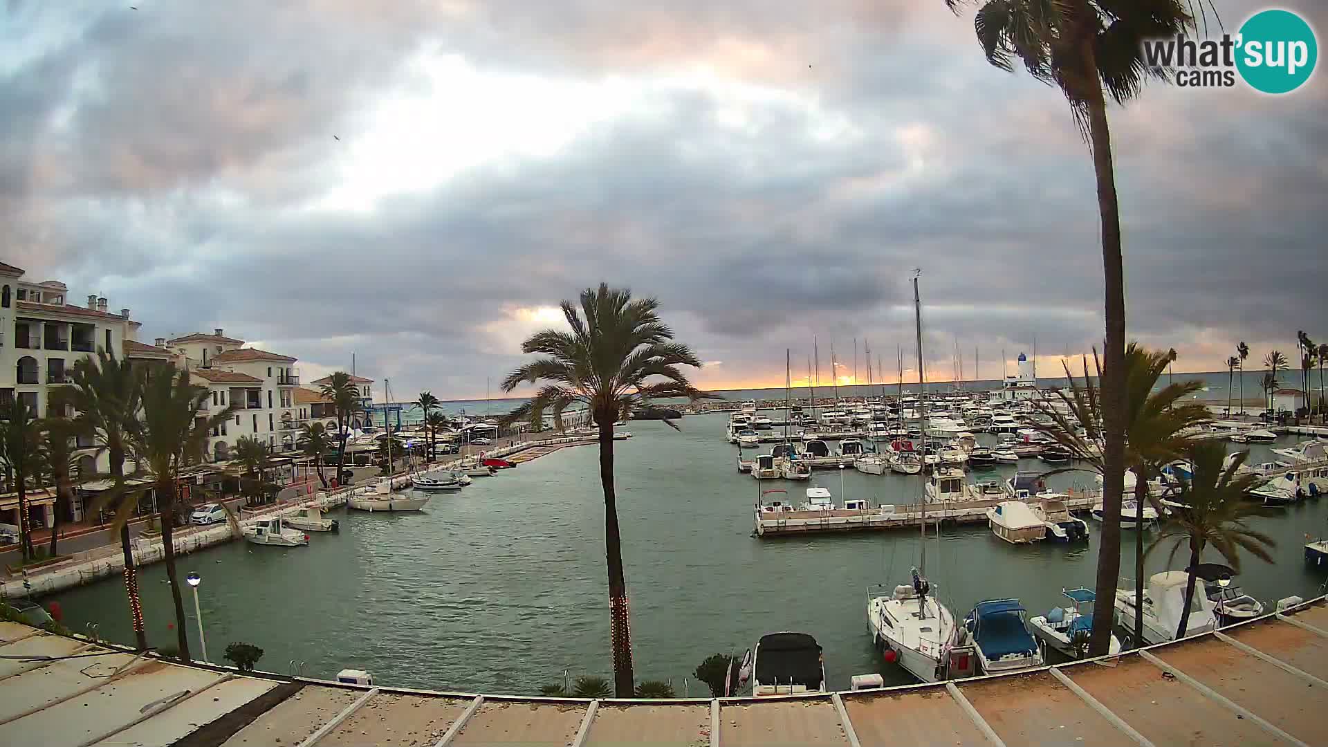 Spletna kamera Puerto de la Duquesa – Marina