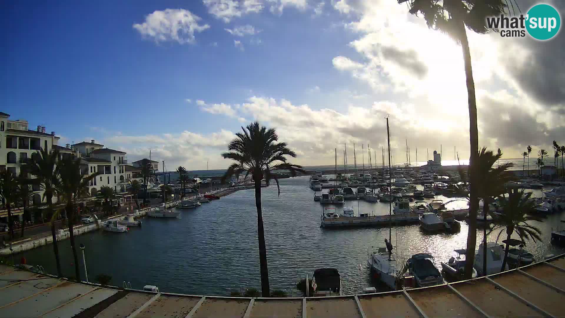 Live webcam Puerto de la Duquesa – Marina