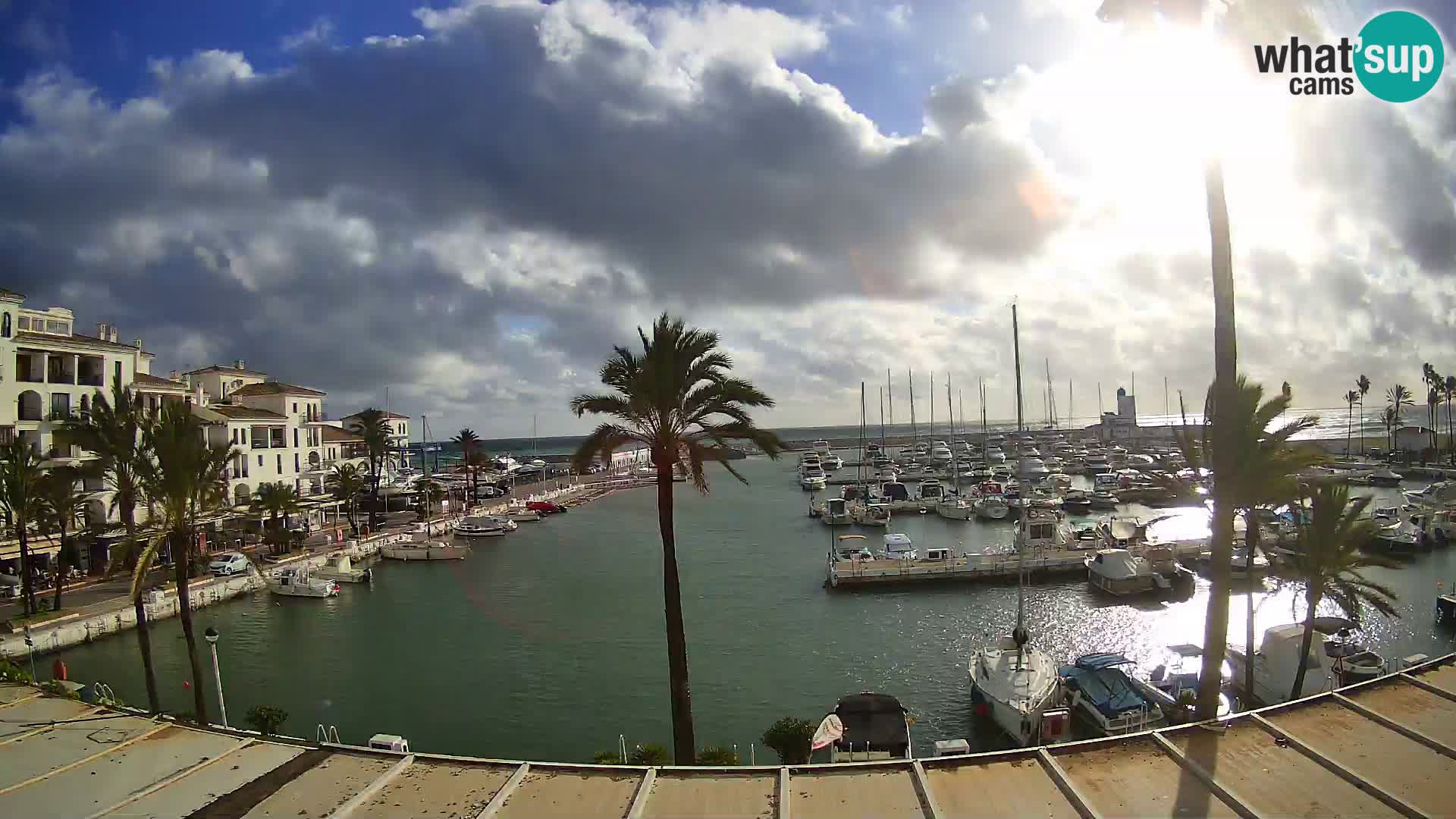 Live webcam Puerto de la Duquesa – Marina