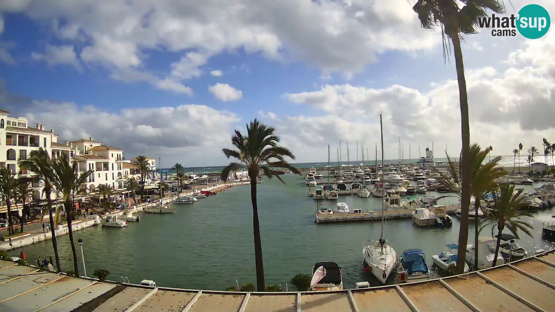 Live webcam Puerto de la Duquesa – Marina