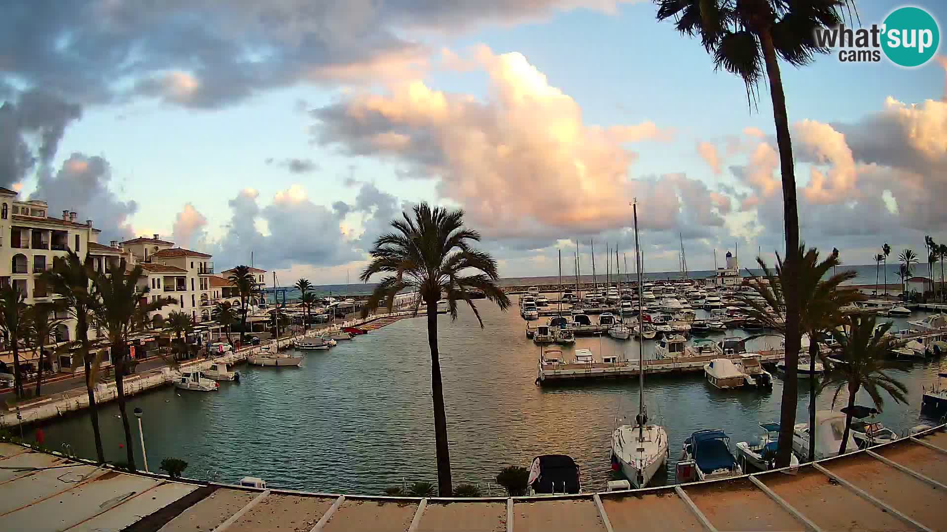 Live webcam Puerto de la Duquesa – Marina