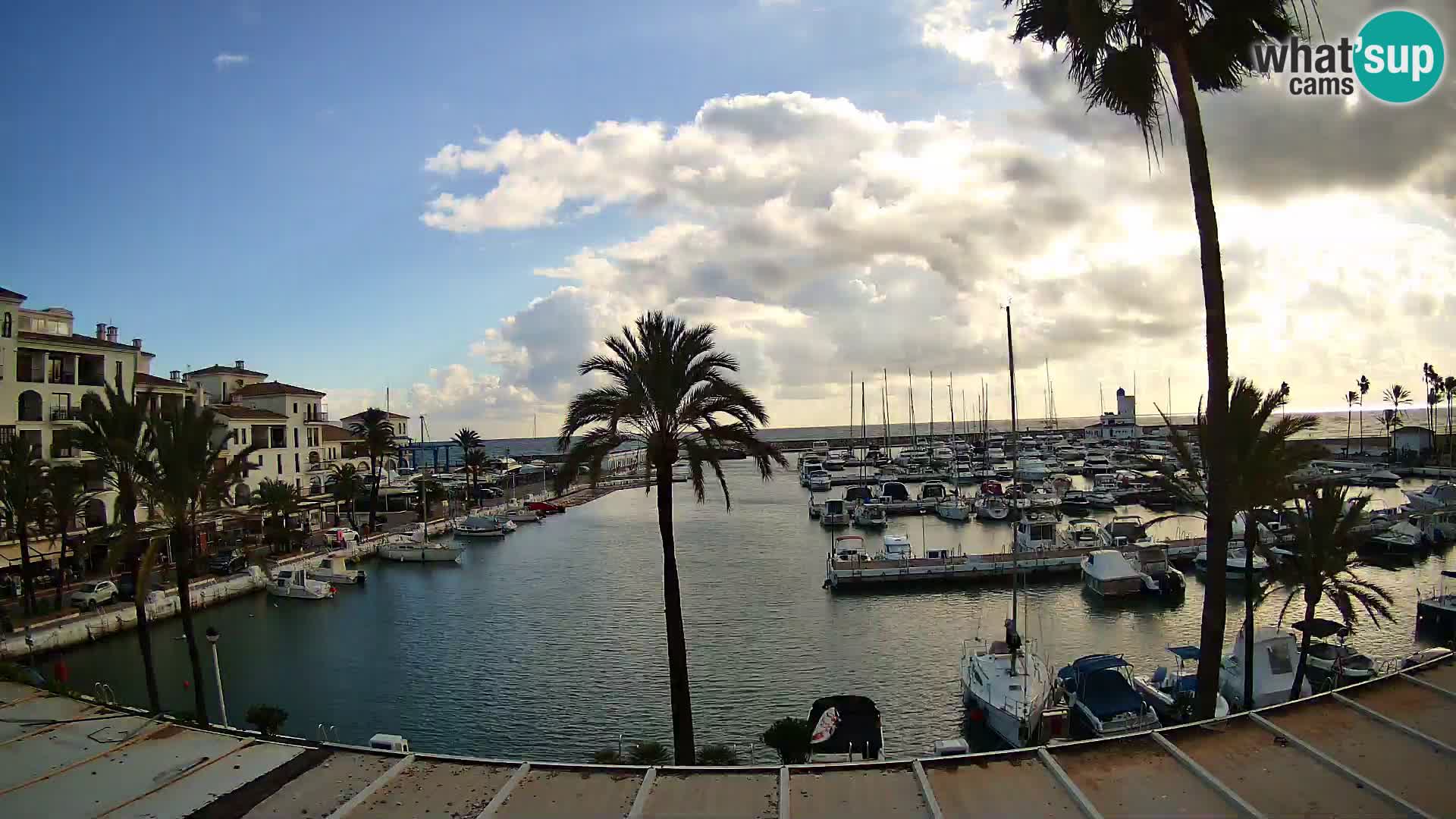 Live webcam Puerto de la Duquesa – Marina