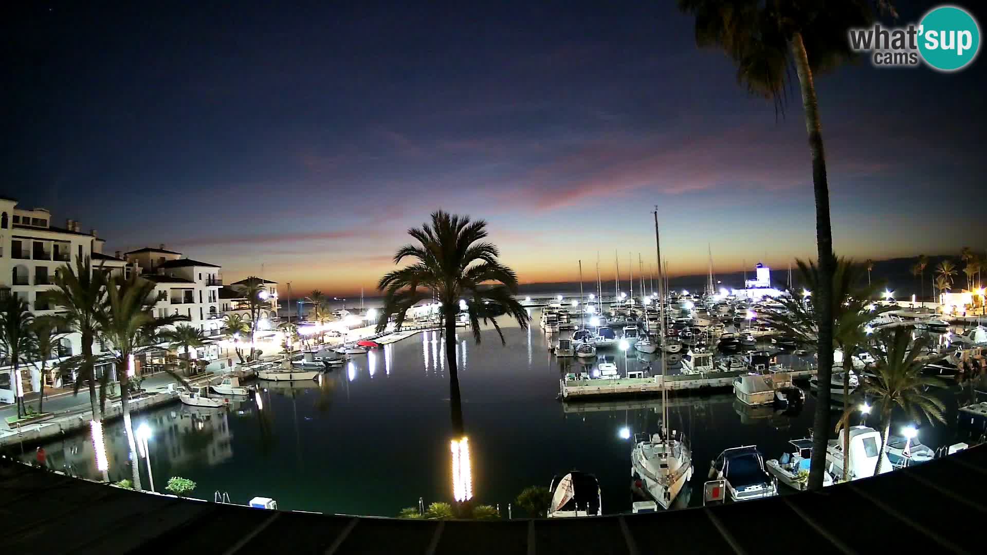 Live webcam Puerto de la Duquesa – Marina