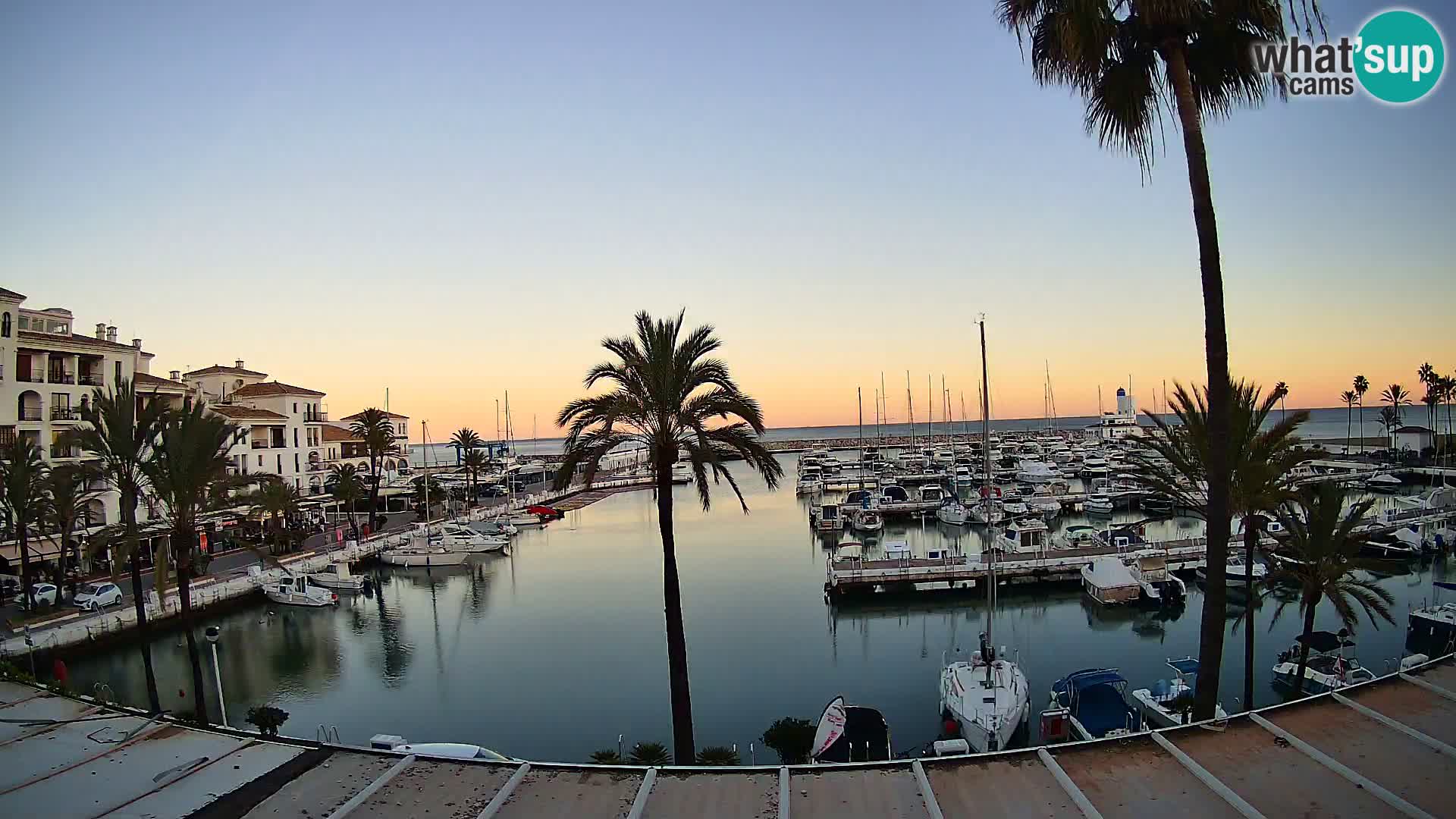 Live webcam Puerto de la Duquesa – Marina