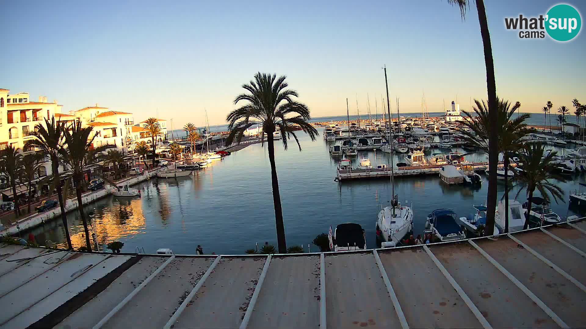 Live webcam Puerto de la Duquesa – Marina