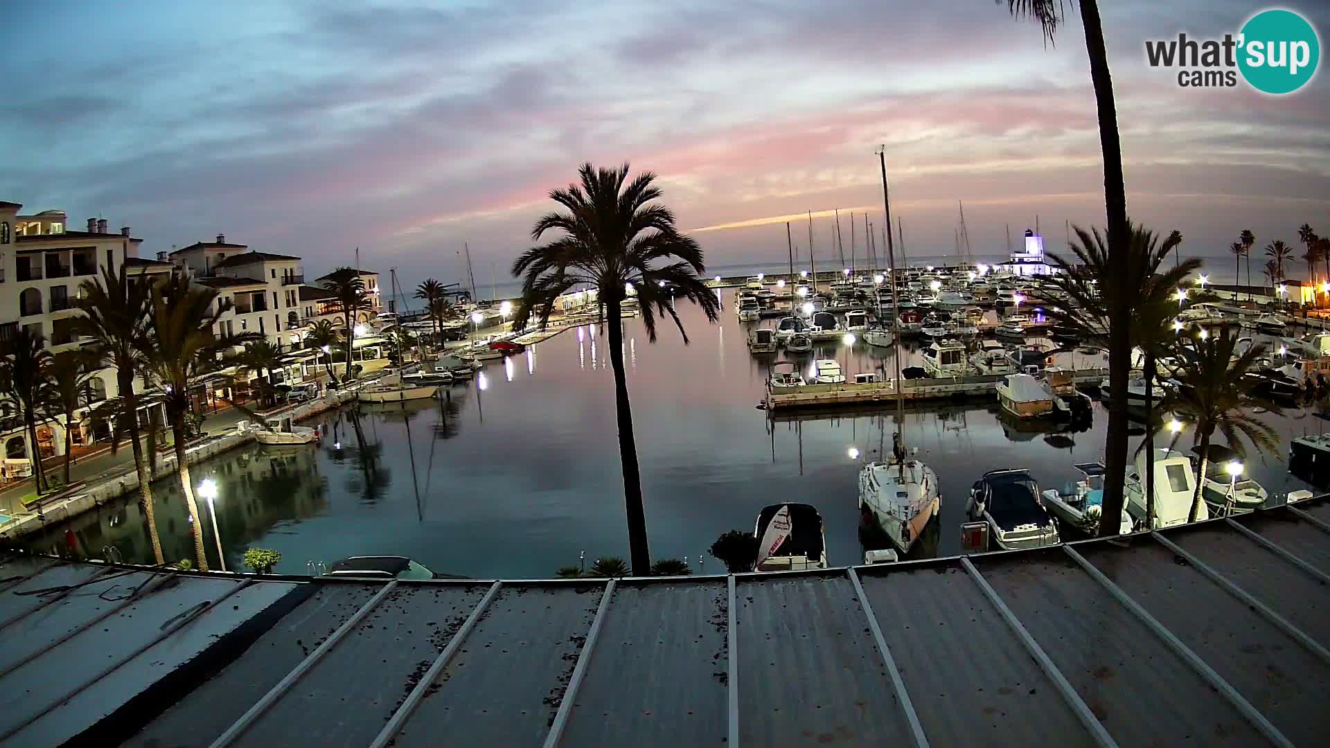 Live webcam Puerto de la Duquesa – Marina