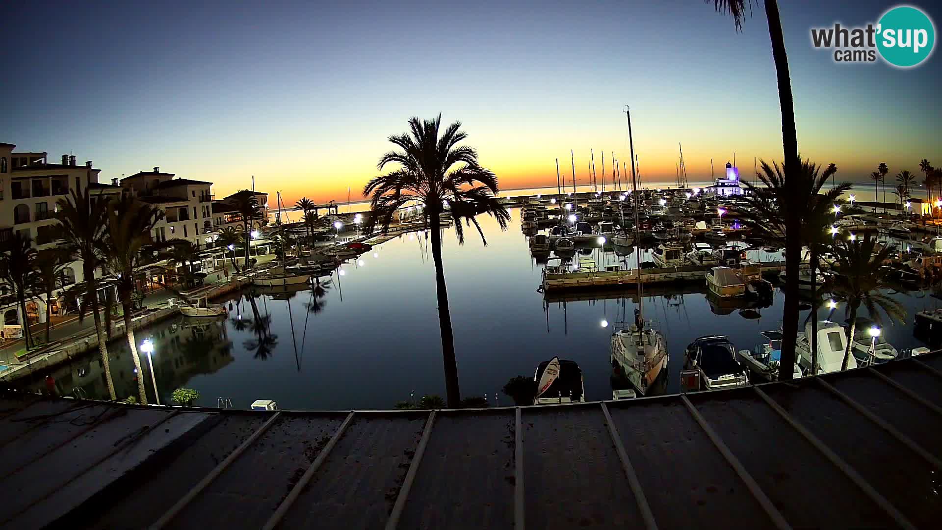 Live webcam Puerto de la Duquesa – Marina