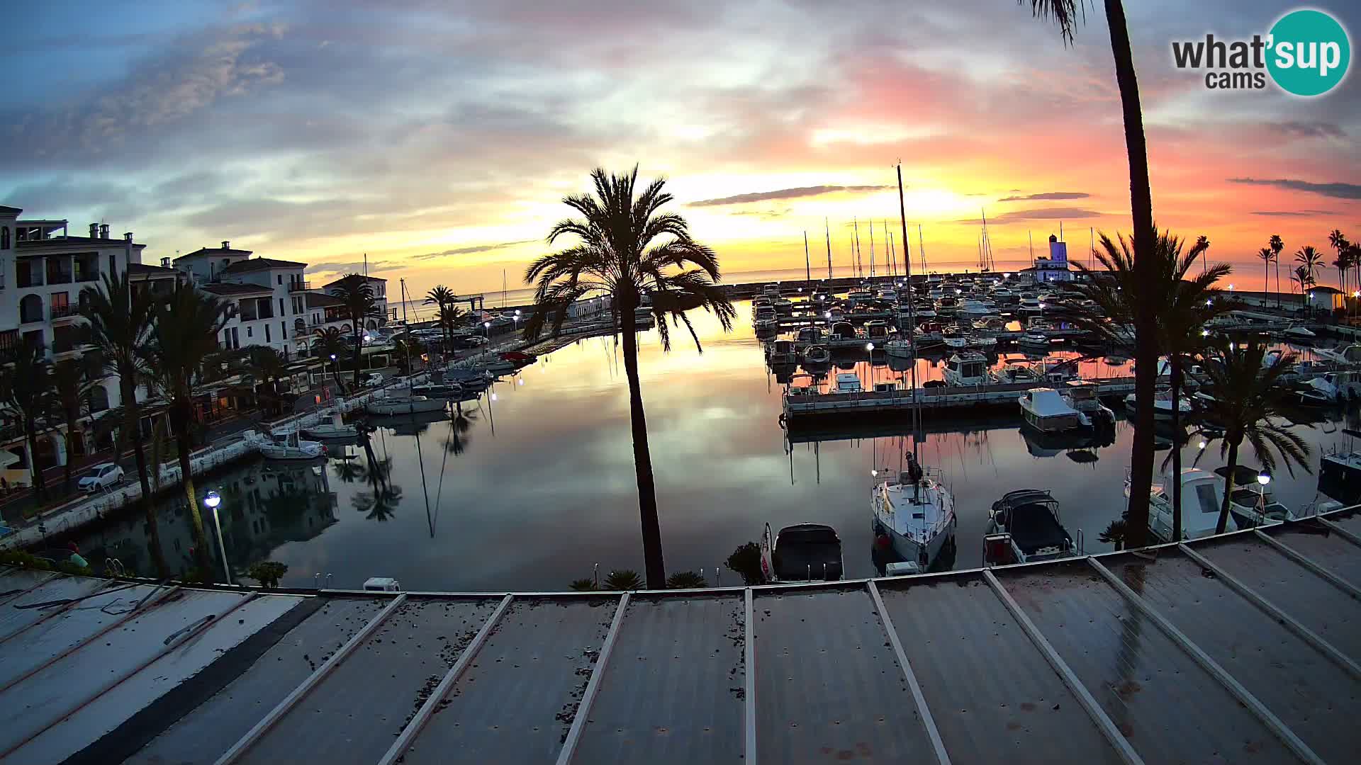 Live webcam Puerto de la Duquesa – Marina