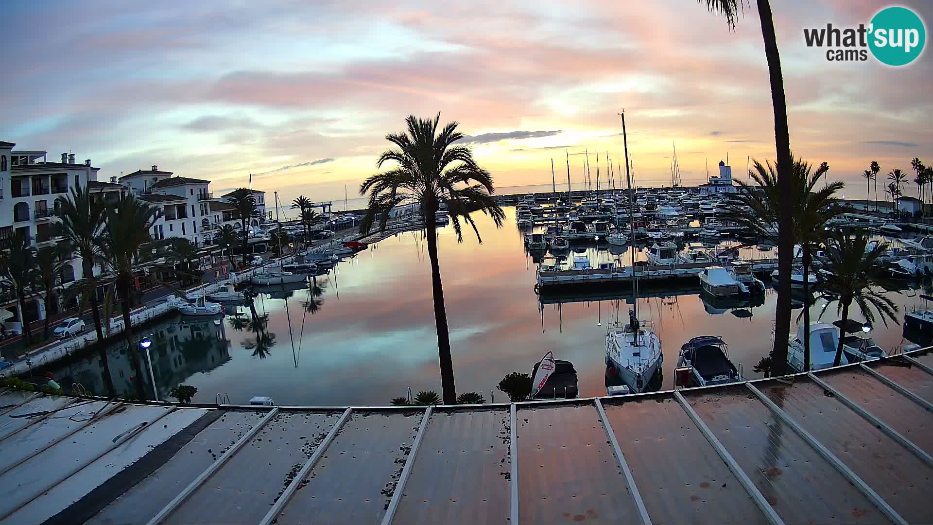 Puerto de la Duquesa webcam – Marina