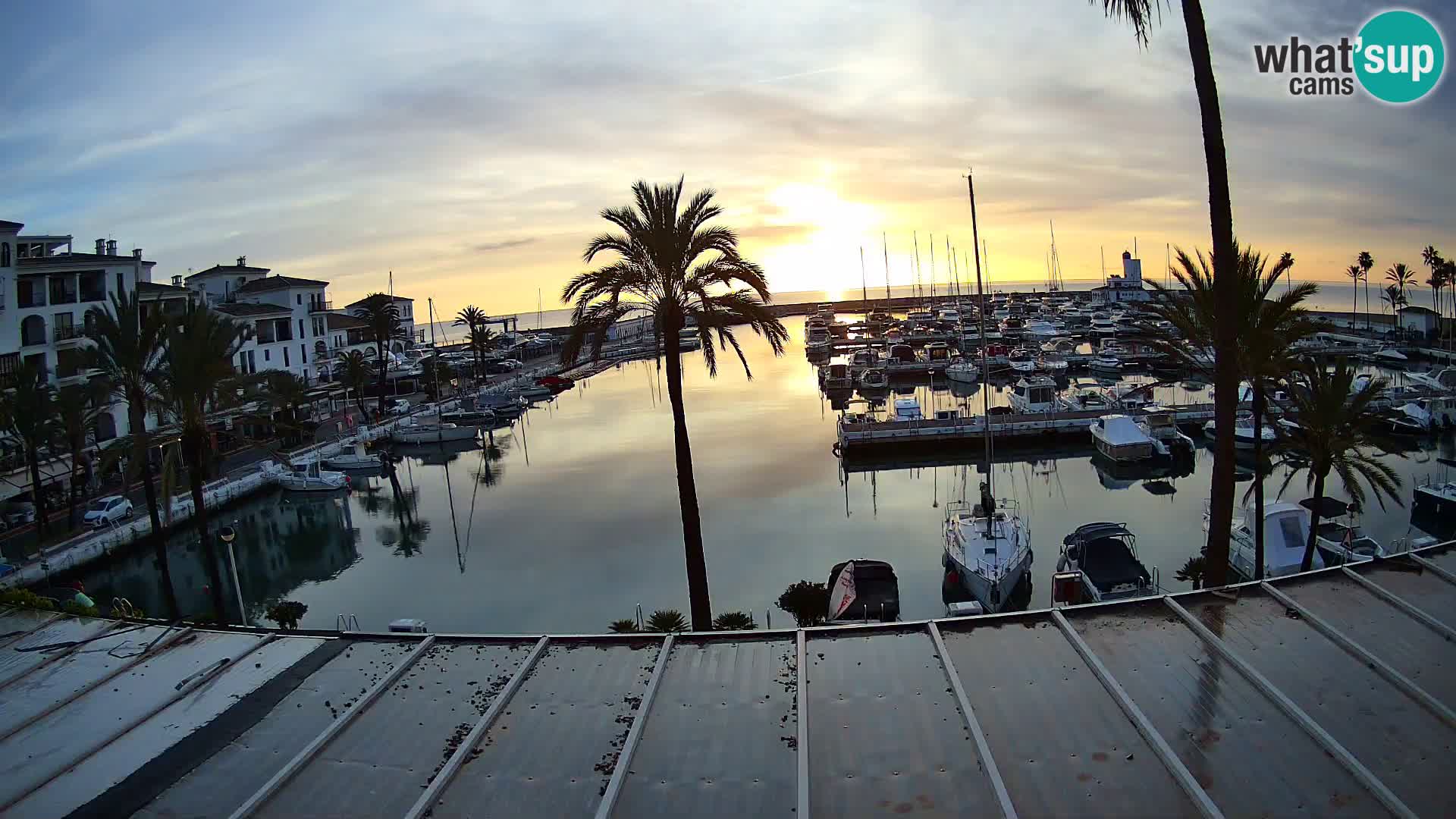 Live webcam Puerto de la Duquesa – Marina