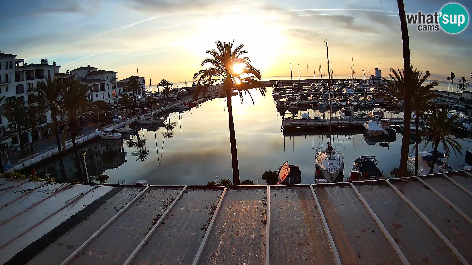 Live webcam Puerto de la Duquesa – Marina