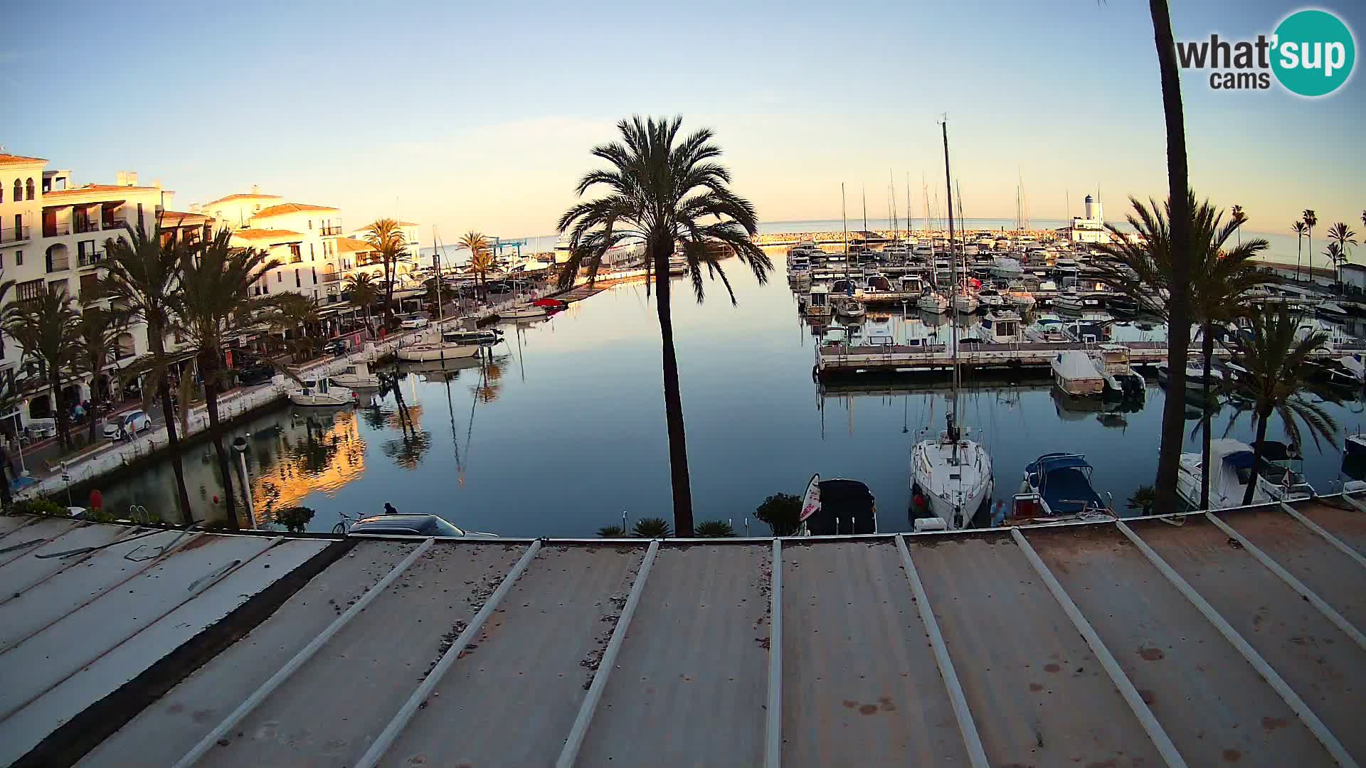 Puerto de la Duquesa webcam – Marina