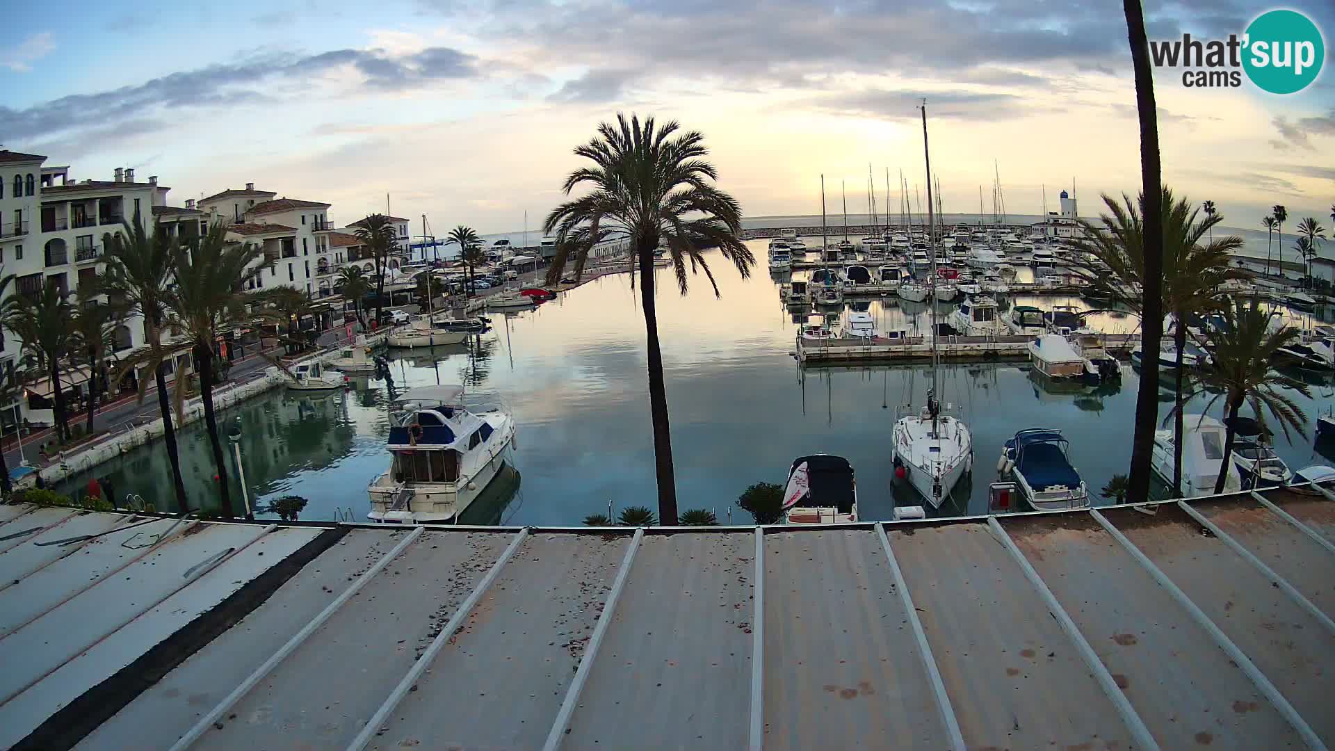 Spletna kamera Puerto de la Duquesa – Marina