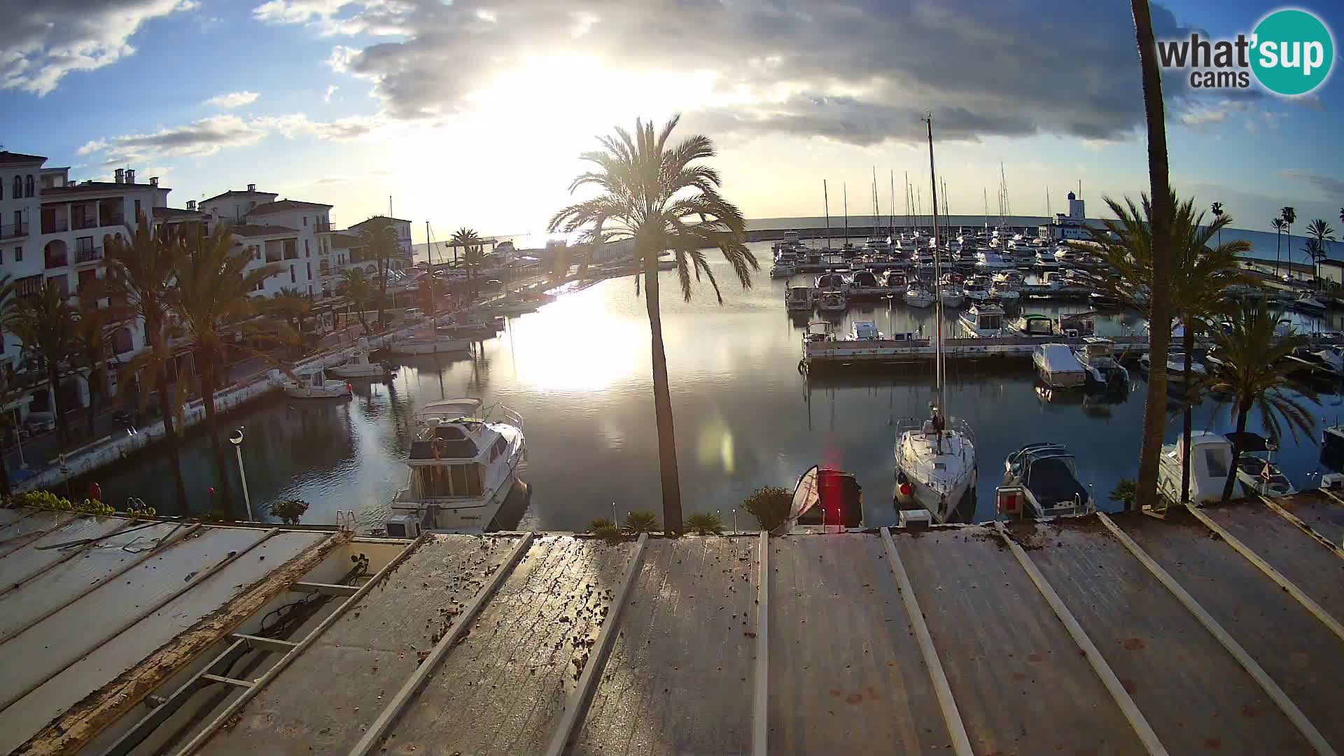 Puerto de la Duquesa webcam – Marina