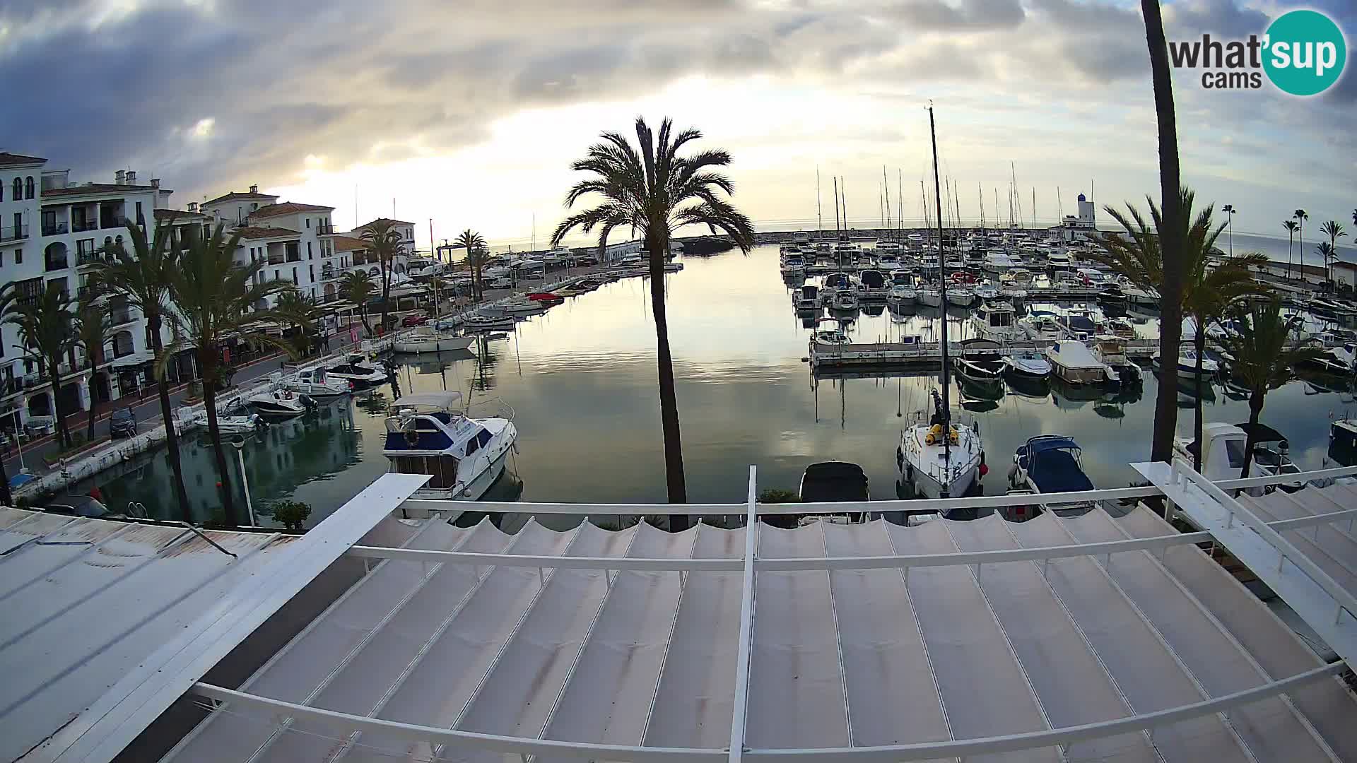 Live webcam Puerto de la Duquesa – Marina