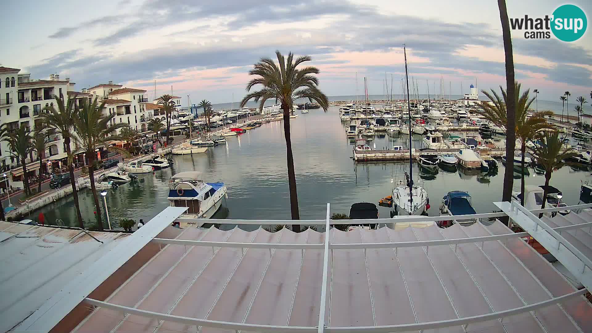 Puerto de la Duquesa webcam – Marina