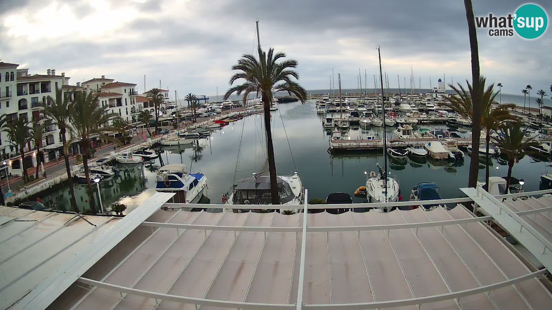 Live webcam Puerto de la Duquesa – Marina