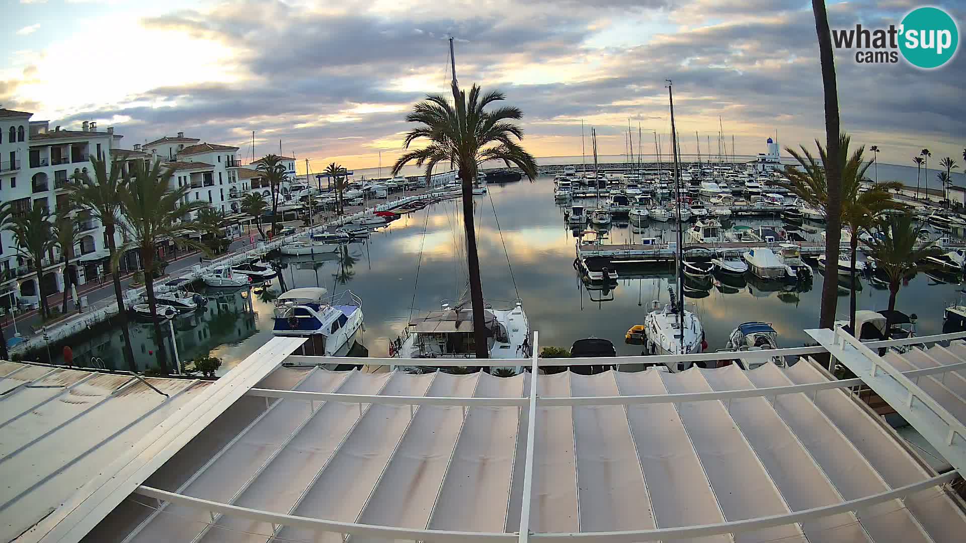 Puerto de la Duquesa webcam – Marina