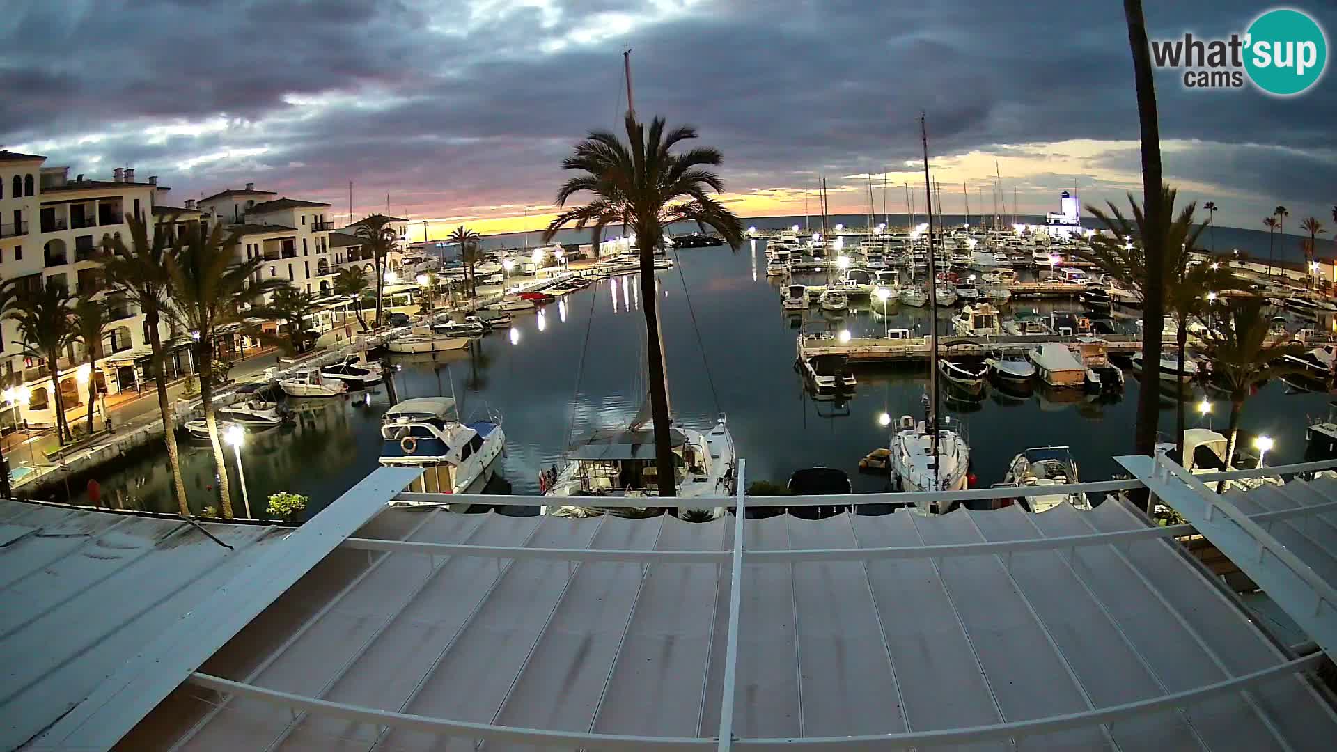 Live webcam Puerto de la Duquesa – Marina