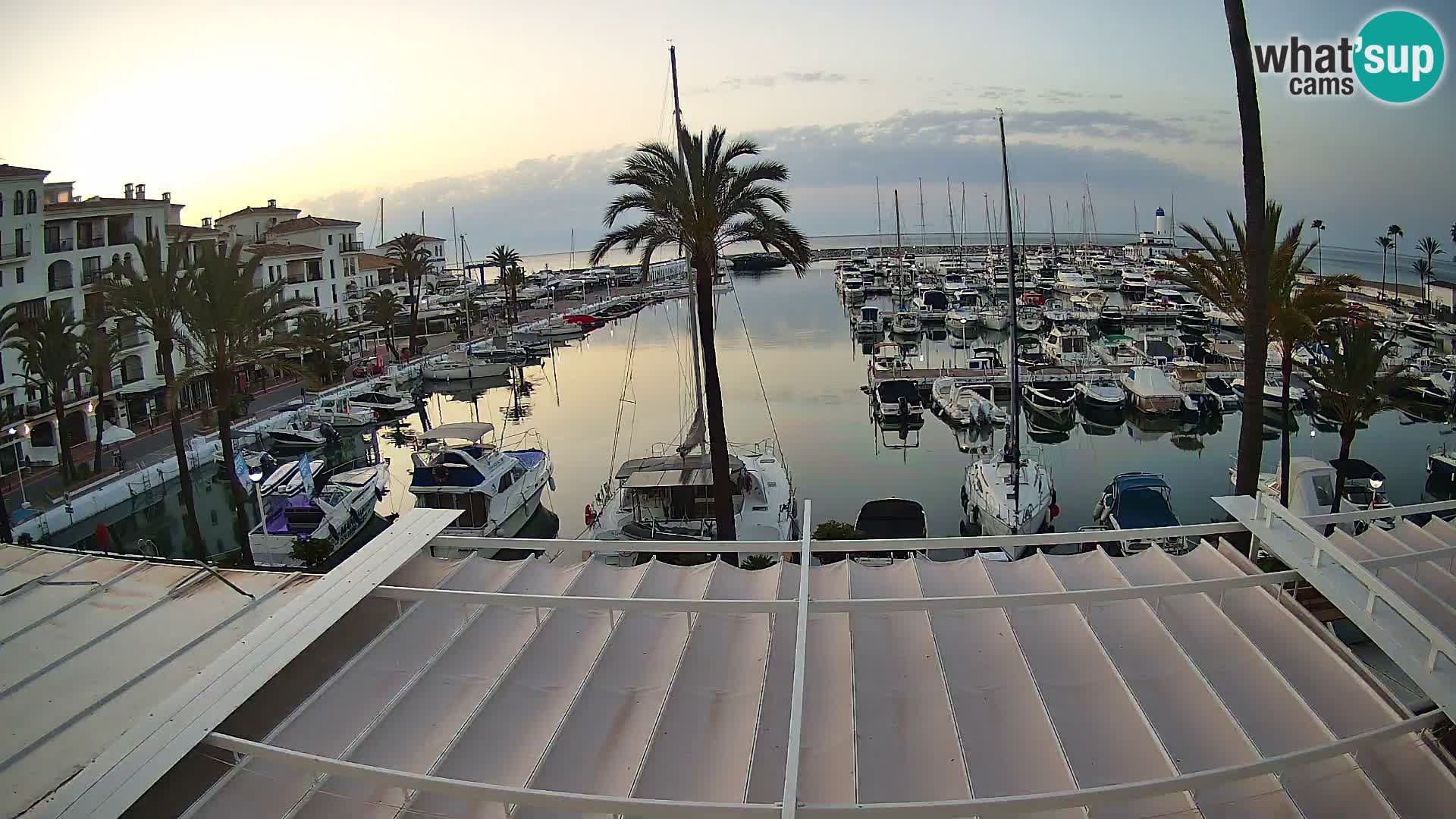 Live webcam Puerto de la Duquesa – Marina