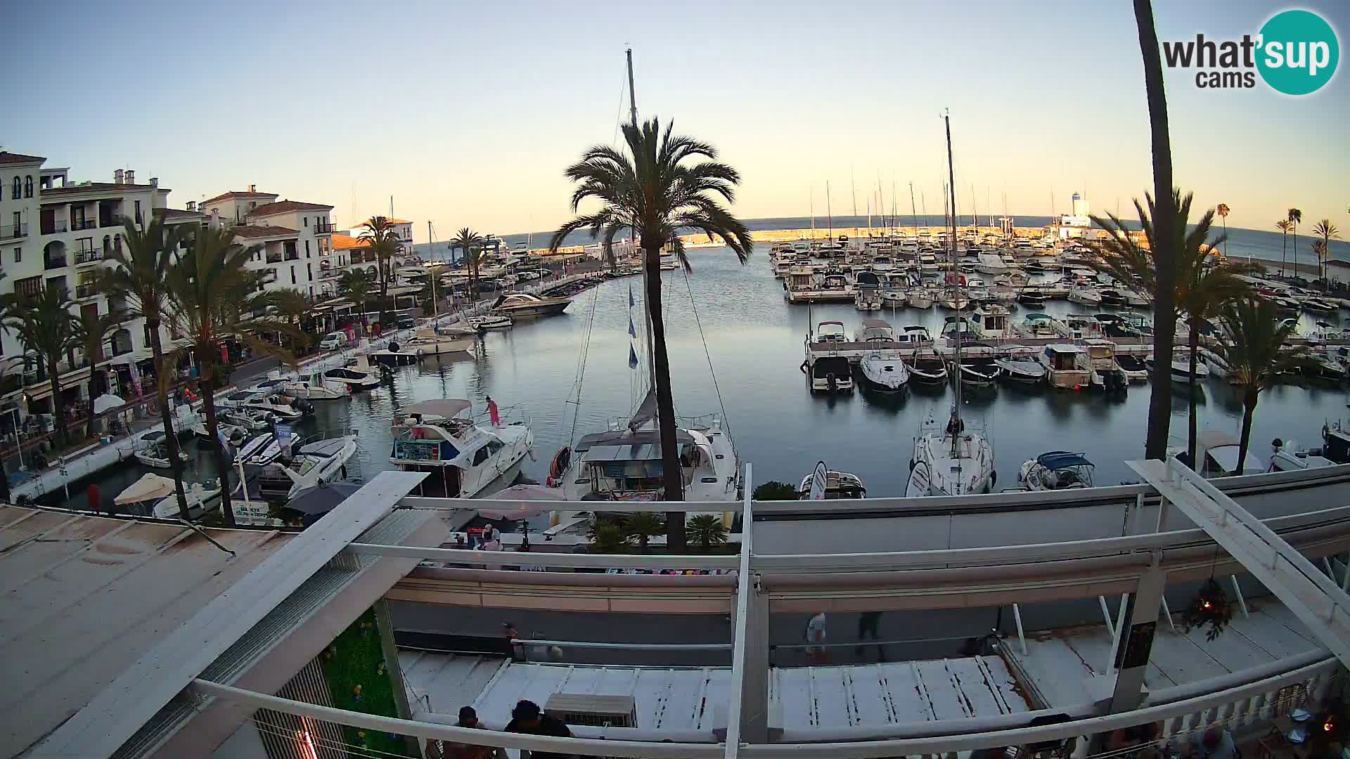 Live webcam Puerto de la Duquesa – Marina