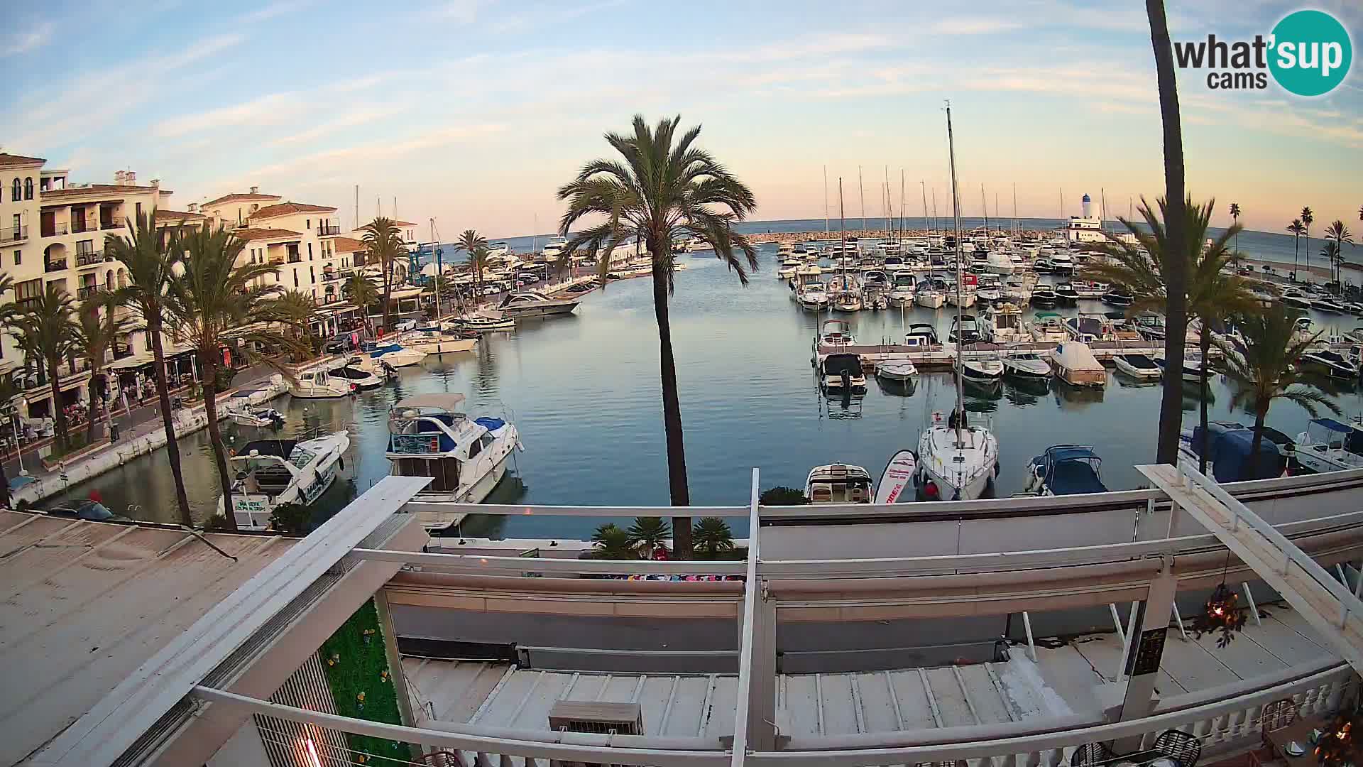 Live webcam Puerto de la Duquesa – Marina