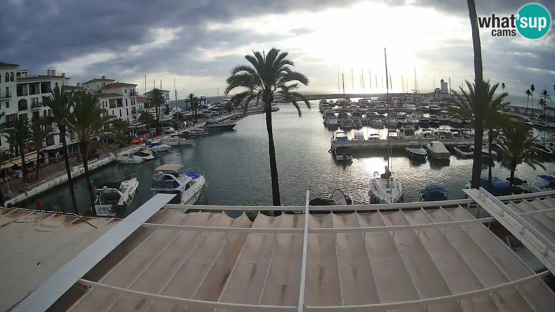 Live webcam Puerto de la Duquesa – Marina