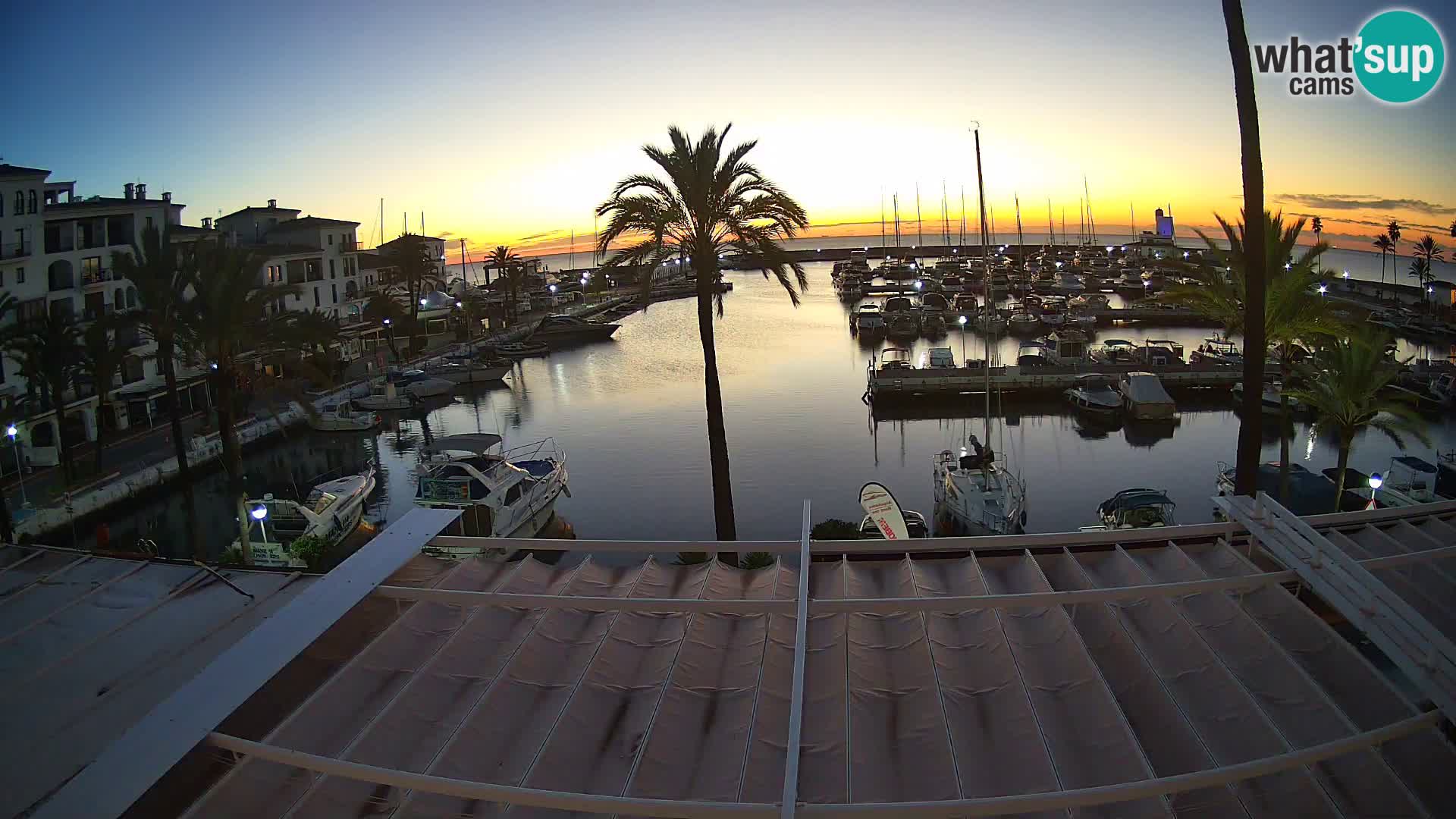 Live webcam Puerto de la Duquesa – Marina