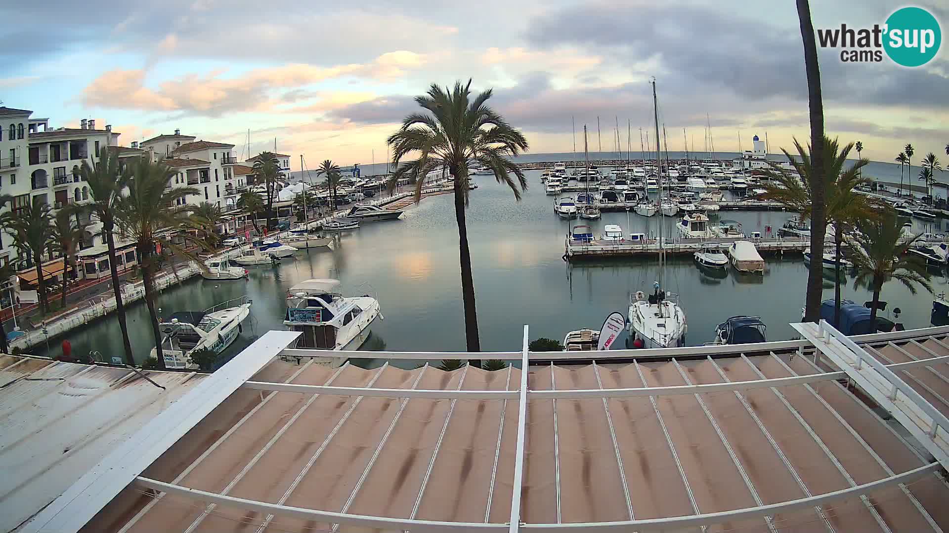 Puerto de la Duquesa webcam – Marina