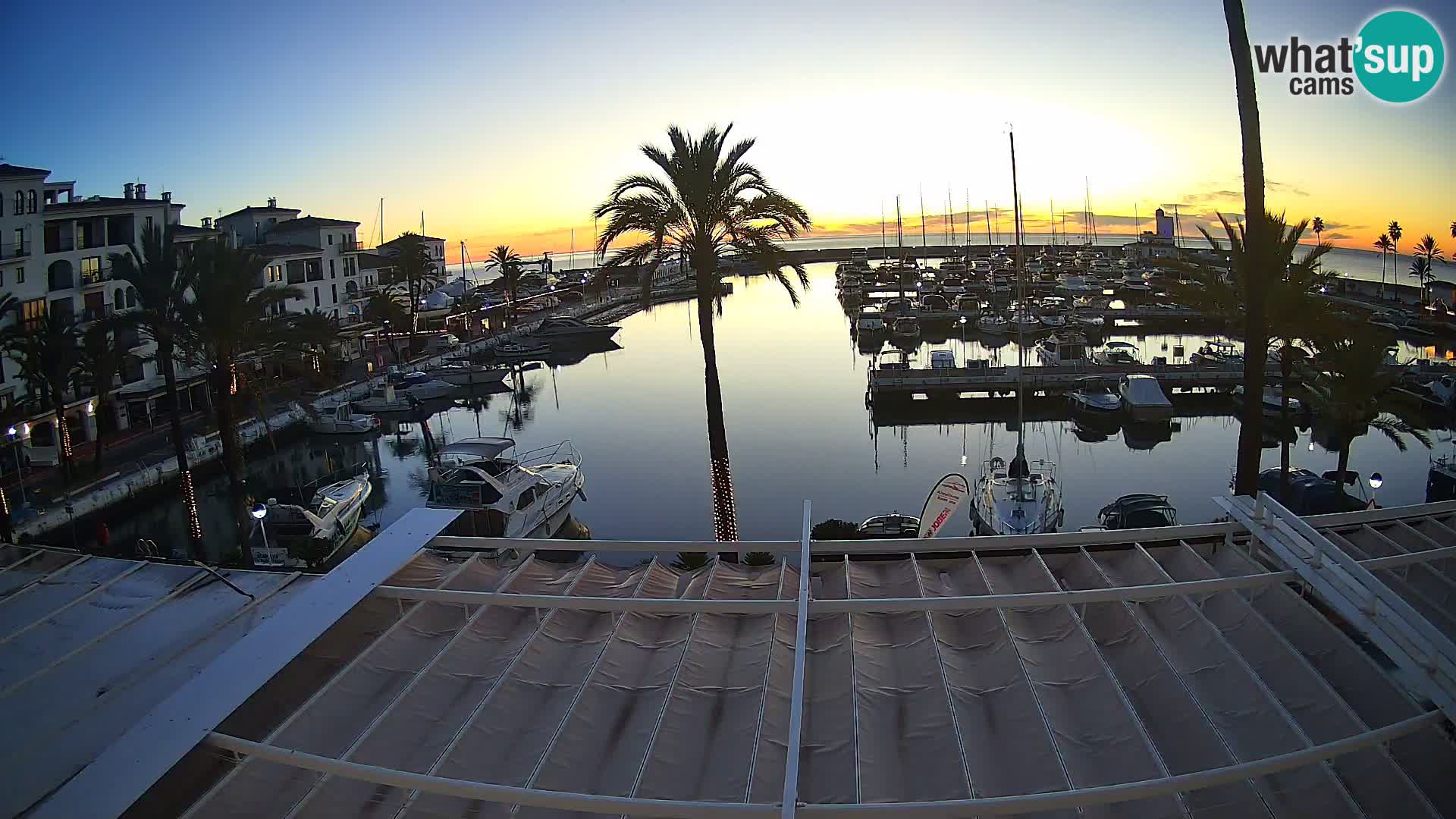 Live webcam Puerto de la Duquesa – Marina