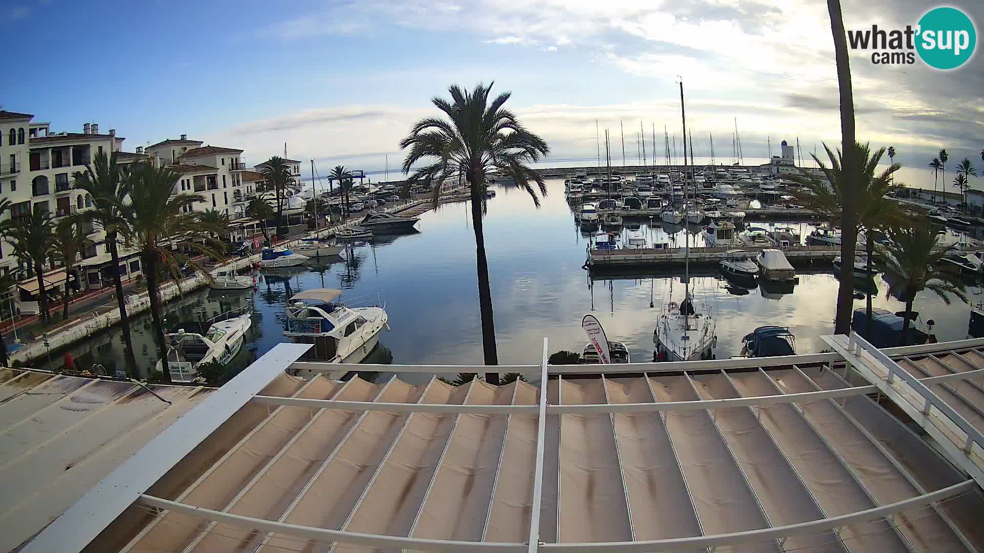 Live webcam Puerto de la Duquesa – Marina