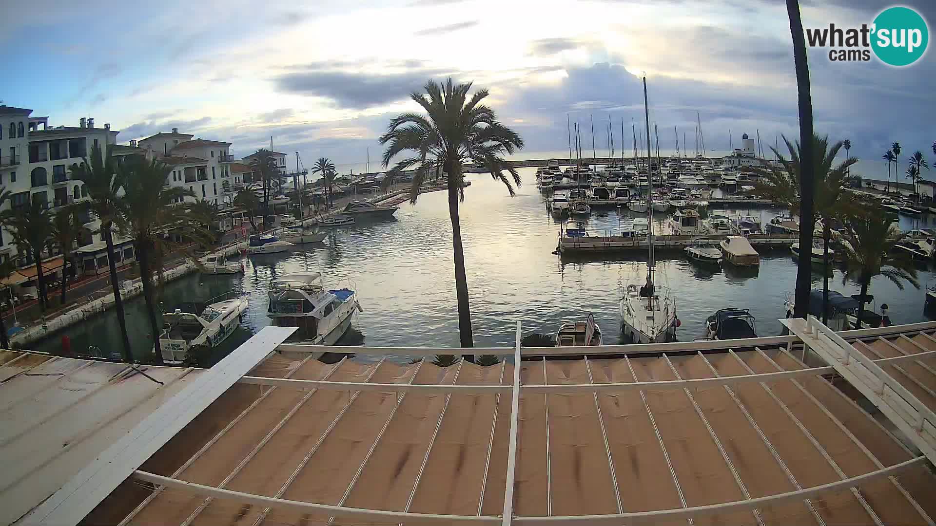 Spletna kamera Puerto de la Duquesa – Marina