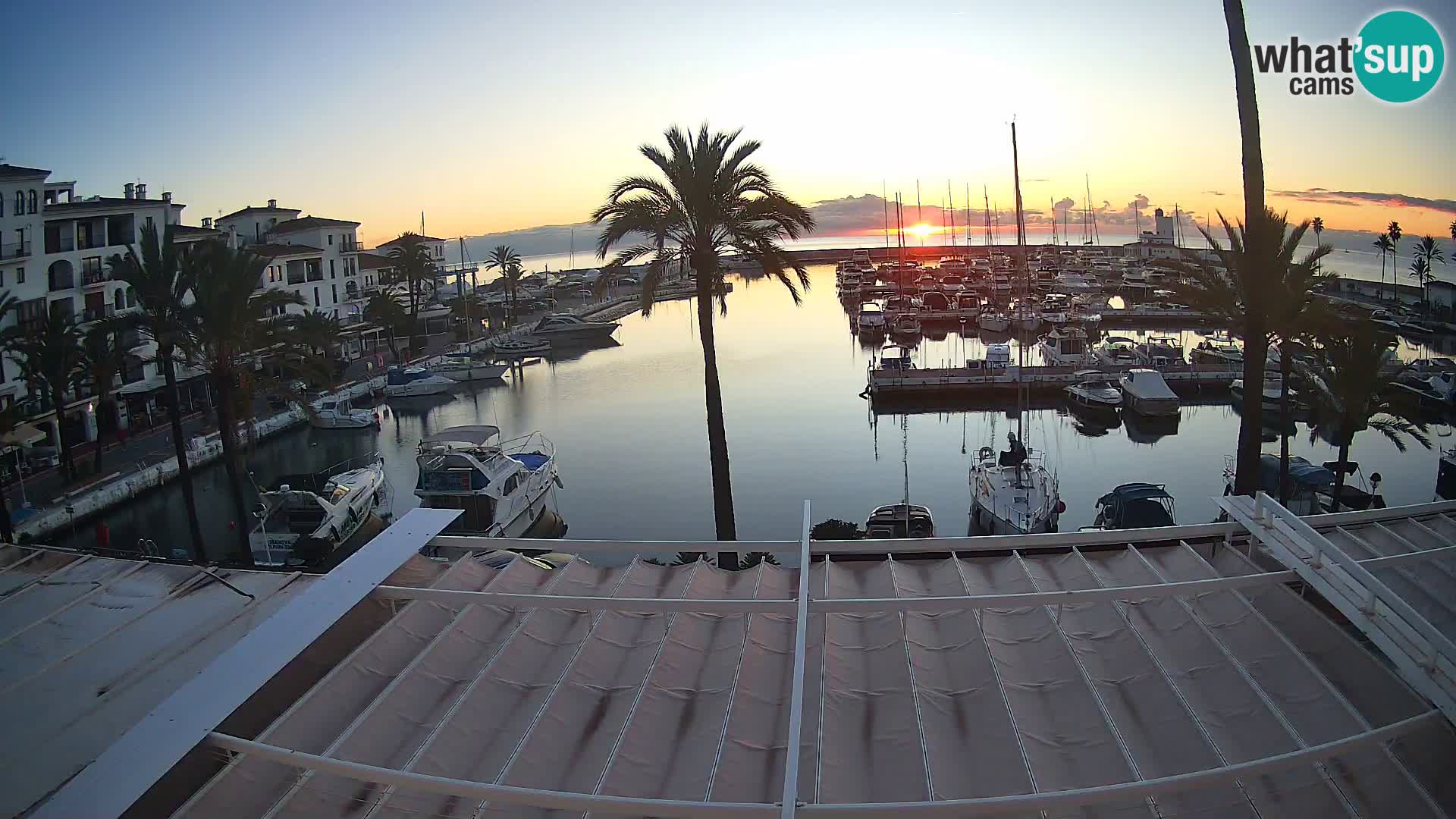 Live webcam Puerto de la Duquesa – Marina
