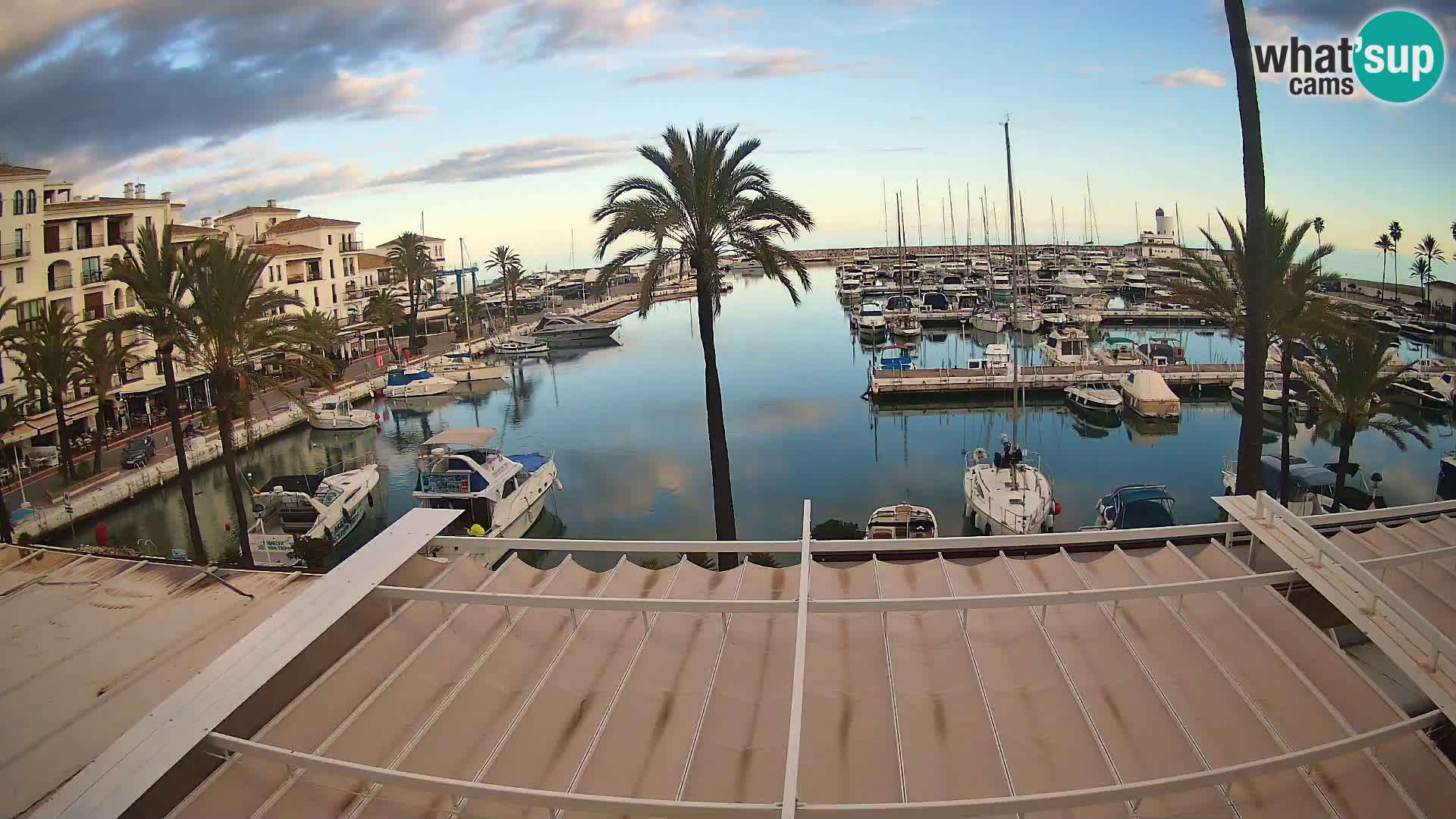 Live webcam Puerto de la Duquesa – Marina