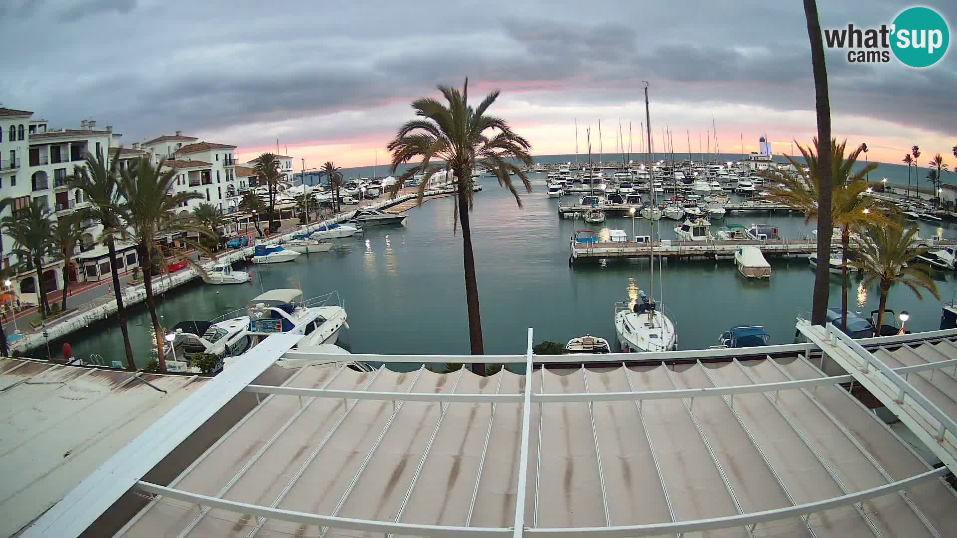 Live webcam Puerto de la Duquesa – Marina