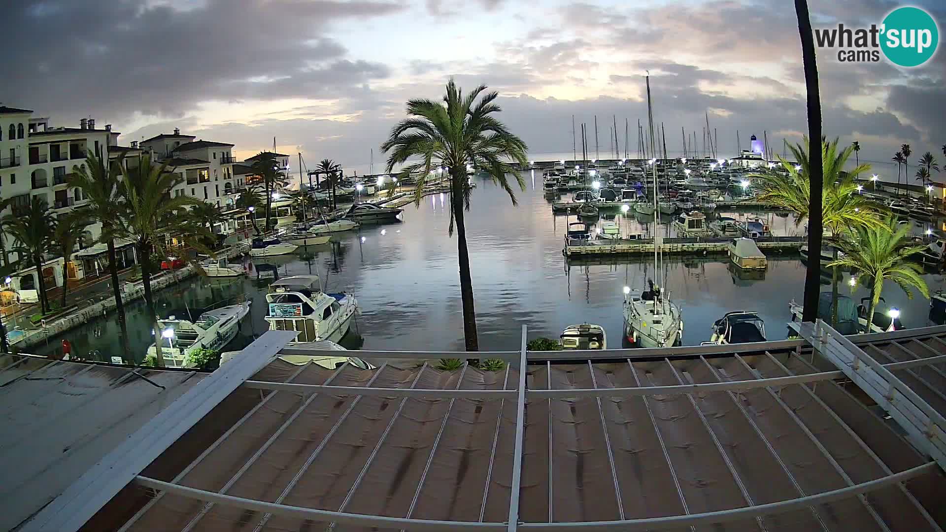 Live webcam Puerto de la Duquesa – Marina