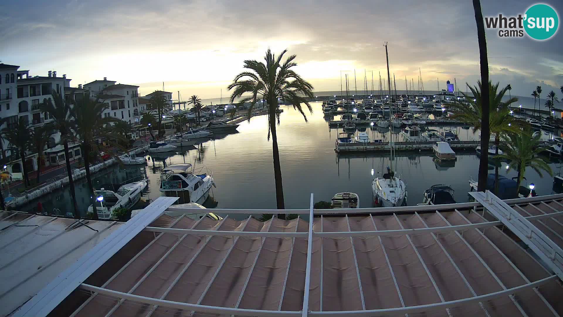 Spletna kamera Puerto de la Duquesa – Marina
