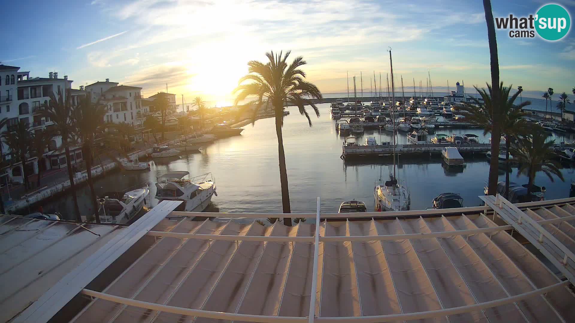 Live webcam Puerto de la Duquesa – Marina