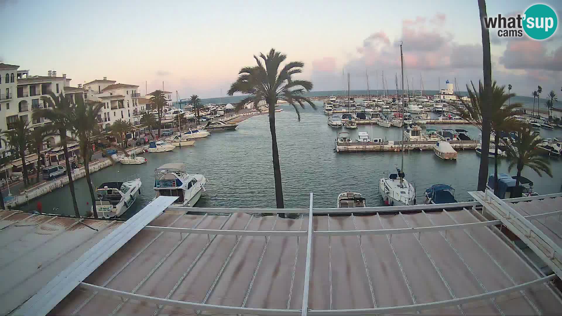Live webcam Puerto de la Duquesa – Marina