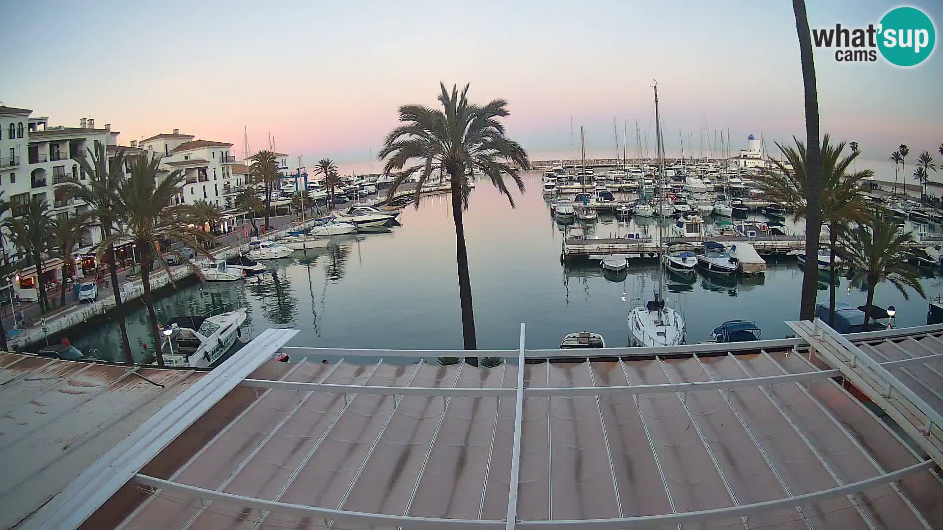Live webcam Puerto de la Duquesa – Marina