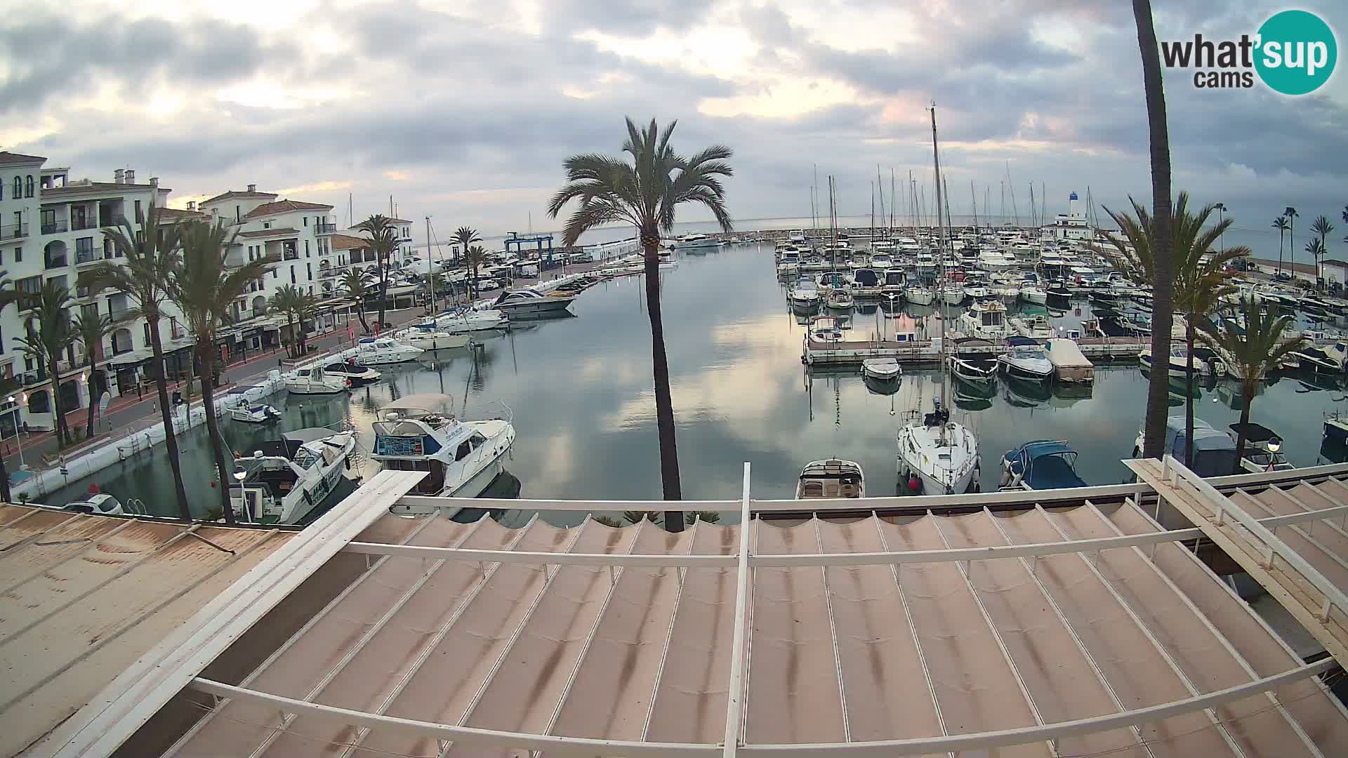 Puerto de la Duquesa webcam – Marina