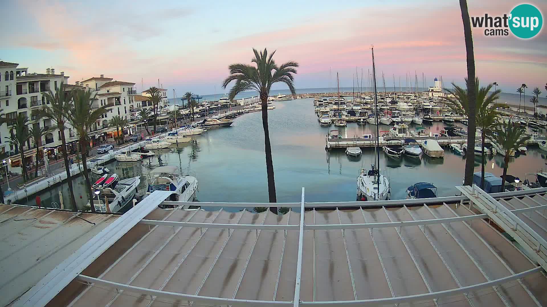 Live webcam Puerto de la Duquesa – Marina